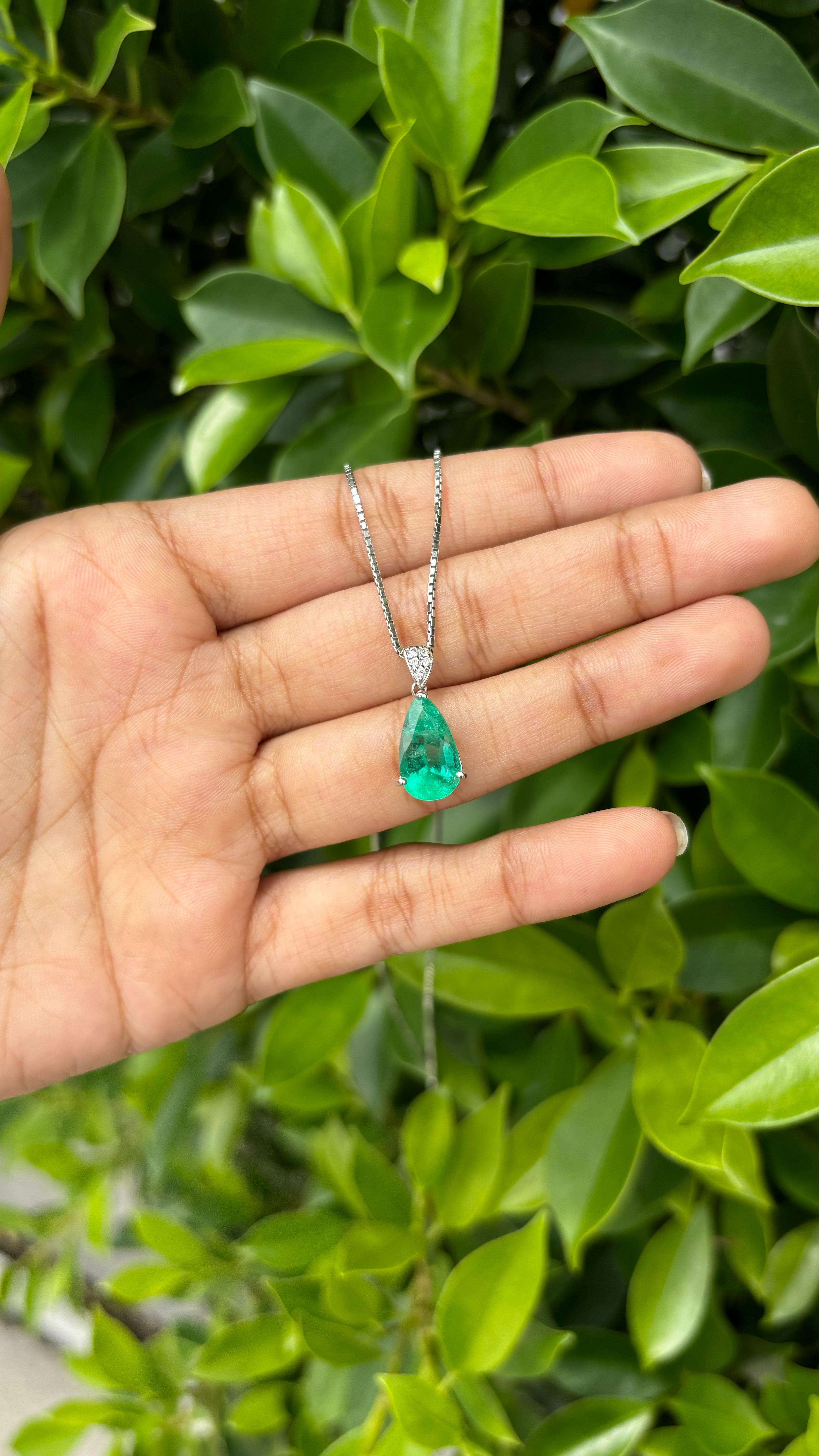 Presenting a dainty and stunning Emerald Pendant, that boasts a unique and enchanting vivid green hue that will instantly steal your heart. 

Prepare to be enthralled by the sheer magnificence of this 2.72 Carat Emerald, that has a Pear shape and is