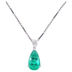 2.72ct Pear Emerald & Diamonds studded Pendant in Platinum 850