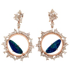 Boucles d'oreilles en or 18 carats avec opale baguette et diamants de 2,73 carats