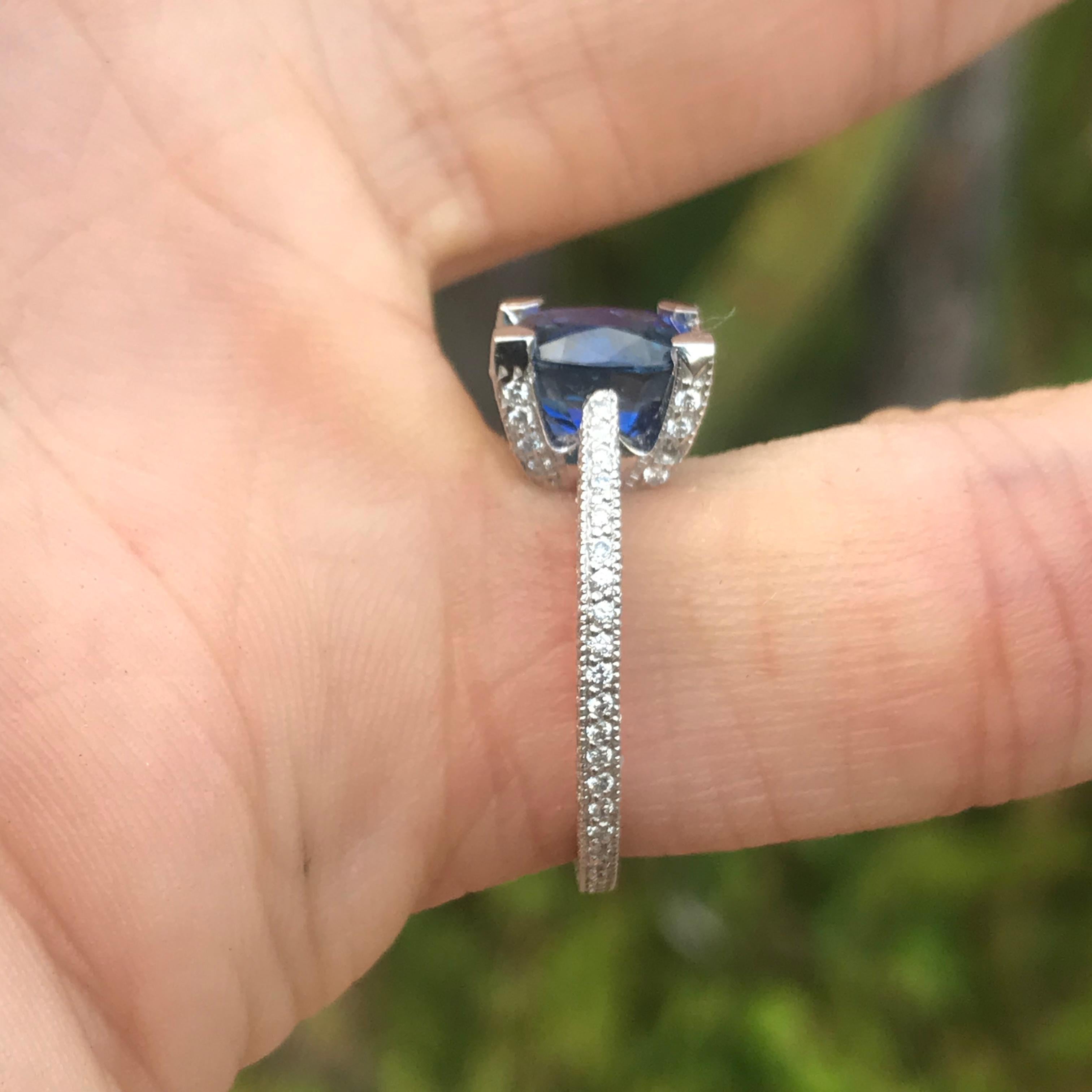 2.73 Carat Oval Natural Fancy Blue Sapphire and Diamond 18 Karat Y, Ben Dannie For Sale 1