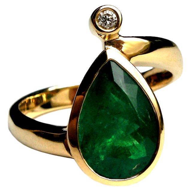 2.73 Carat Vivid Diamonds
Emerald in Gold with Poetry Cocktail Ring