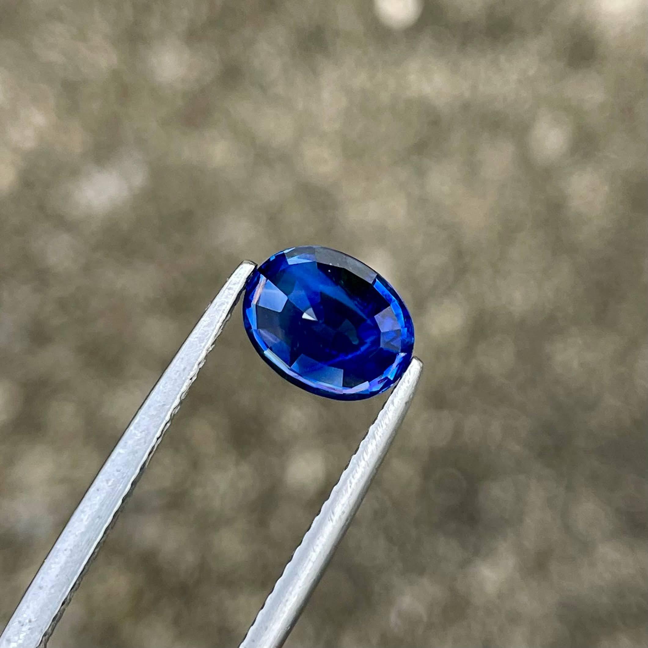 2.73 carats Certified Blue Sapphire Stone Oval Cut Natural Sri Lankan Gemstone in vendita 2