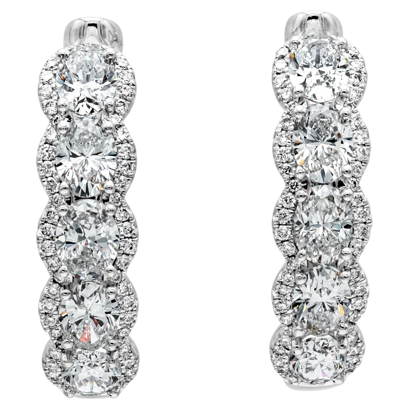 Créoles en forme de dôme avec diamants taille ovale de 2,73 carats au total en vente