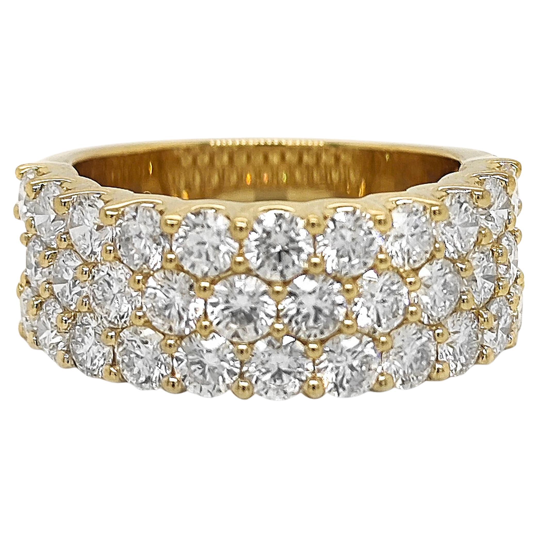 2.73  Anillo de oro amarillo con diamante blanco