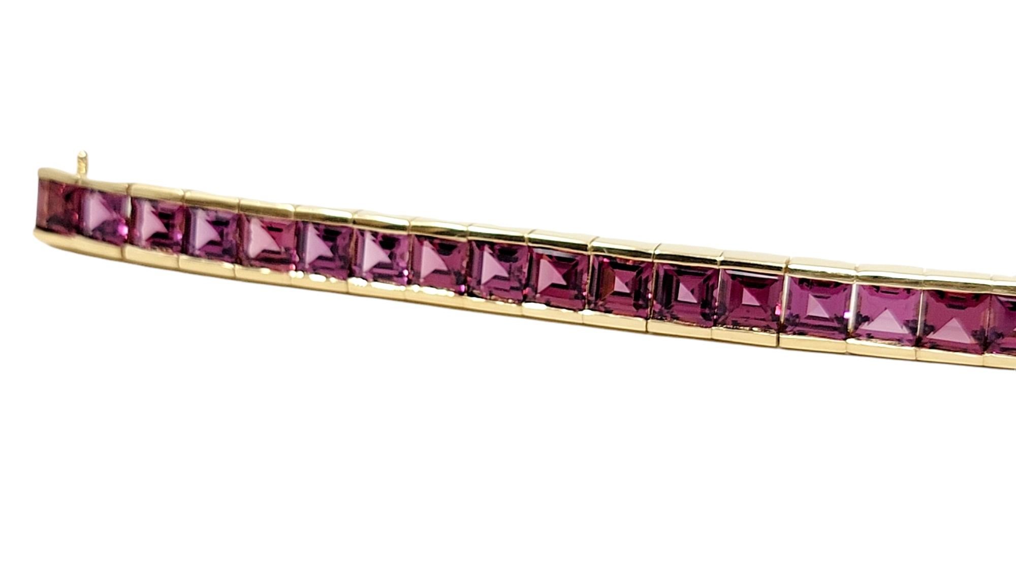 27.30 Carats Total Emerald Cut Rhodolite Garnet 14 Karat Gold Tennis Bracelet For Sale 1