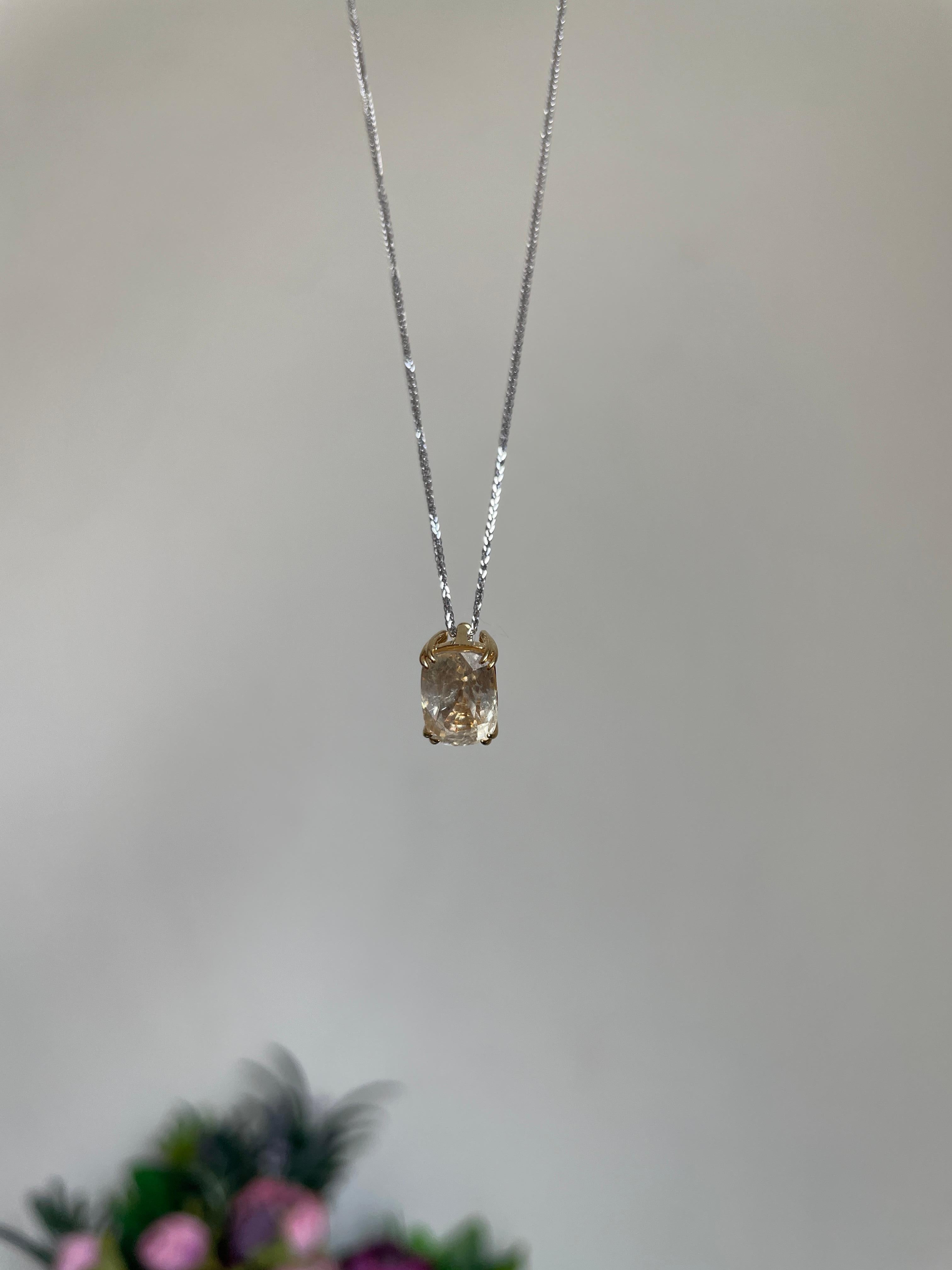2.73Ct Burma No Heat Pastel Yellow Sapphire Ring/Pendant in 18k yellow gold In New Condition For Sale In Singapore, SG
