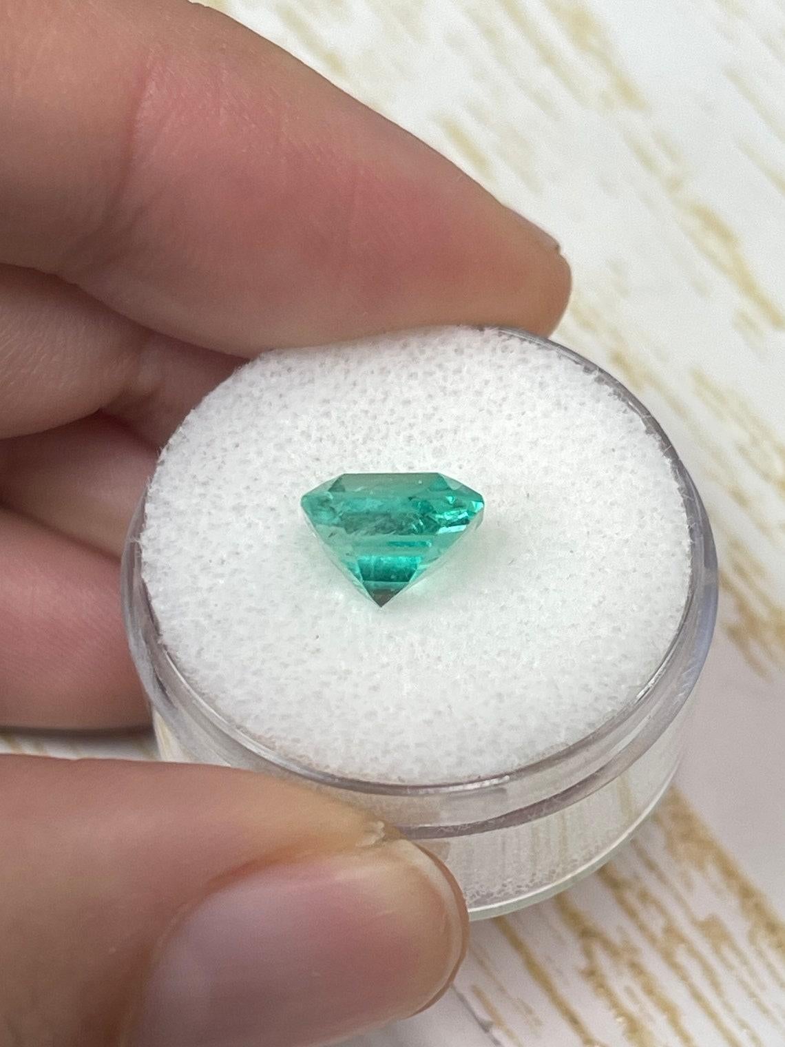 2.73ct Medium Green Colombian Emerald 9x8mm Emerald Cut Genuine Natural Gem For Sale 2