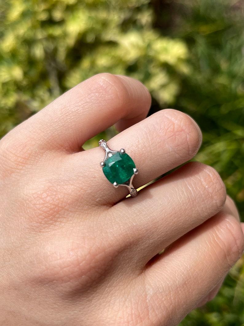 Modern 2.73ct Platinum Cushion Cut Emerald Ring - Dark Green Floral Solitaire Design For Sale