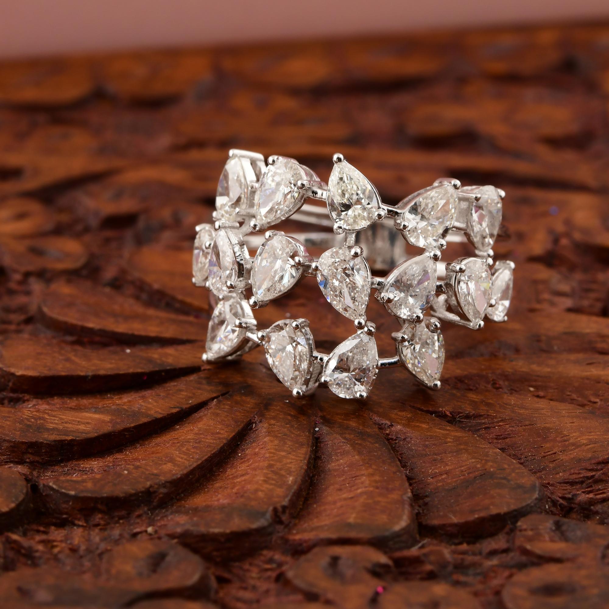 in vendita:  2,73Ct SI/H Pear Cut Diamond Cluster Wide Band Anello da cocktail in oro bianco 14k 5