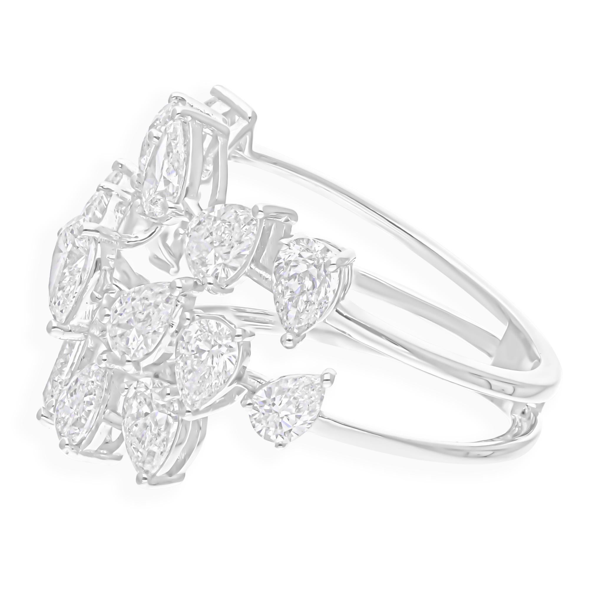 in vendita:  2,73Ct SI/H Pear Cut Diamond Cluster Wide Band Anello da cocktail in oro bianco 18k 5