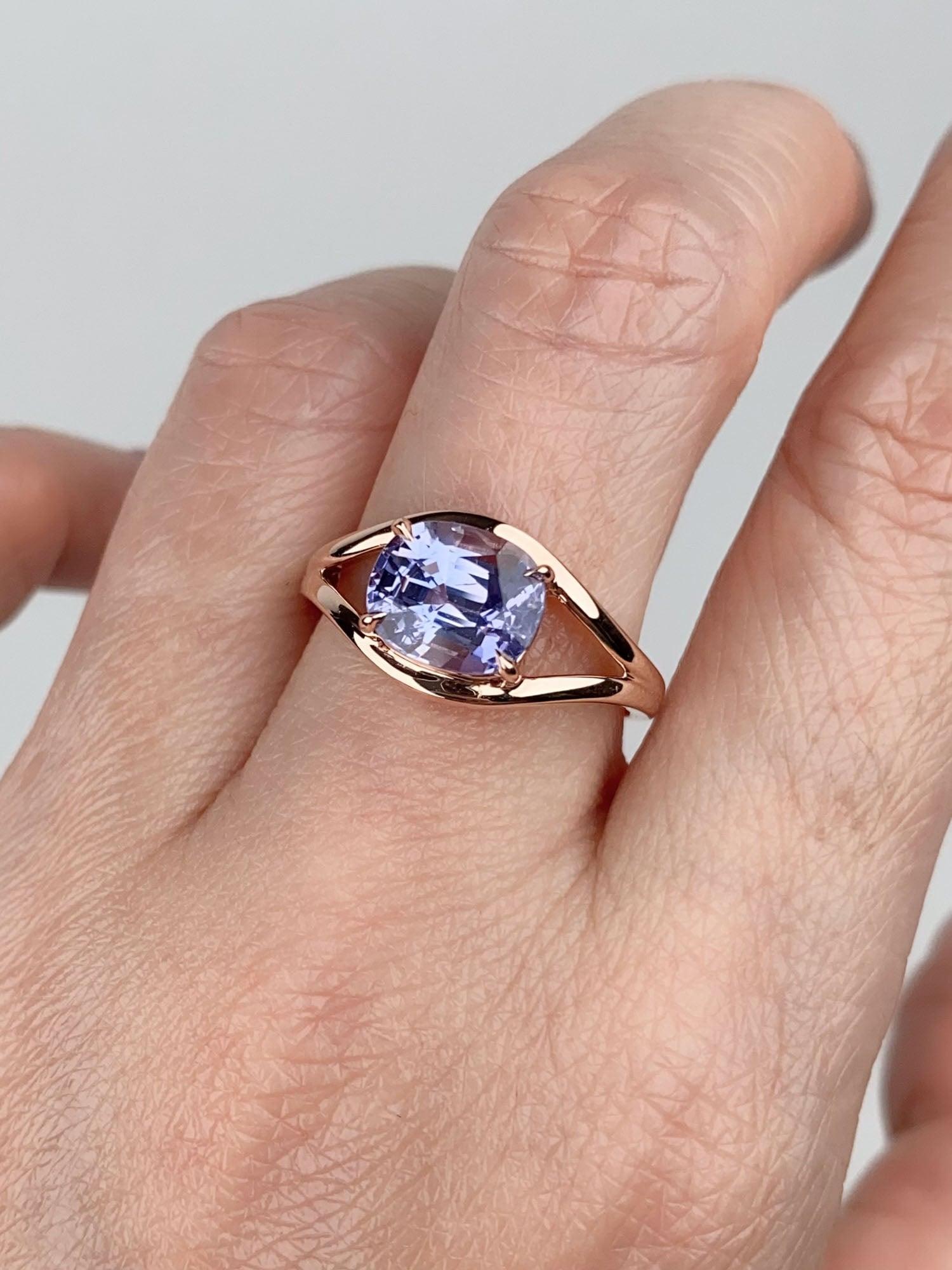 2.73ct Soft Lilac Color Sapphire Engagement Ring on Split Band 14K Rose Gold R67 In New Condition For Sale In Osprey, FL
