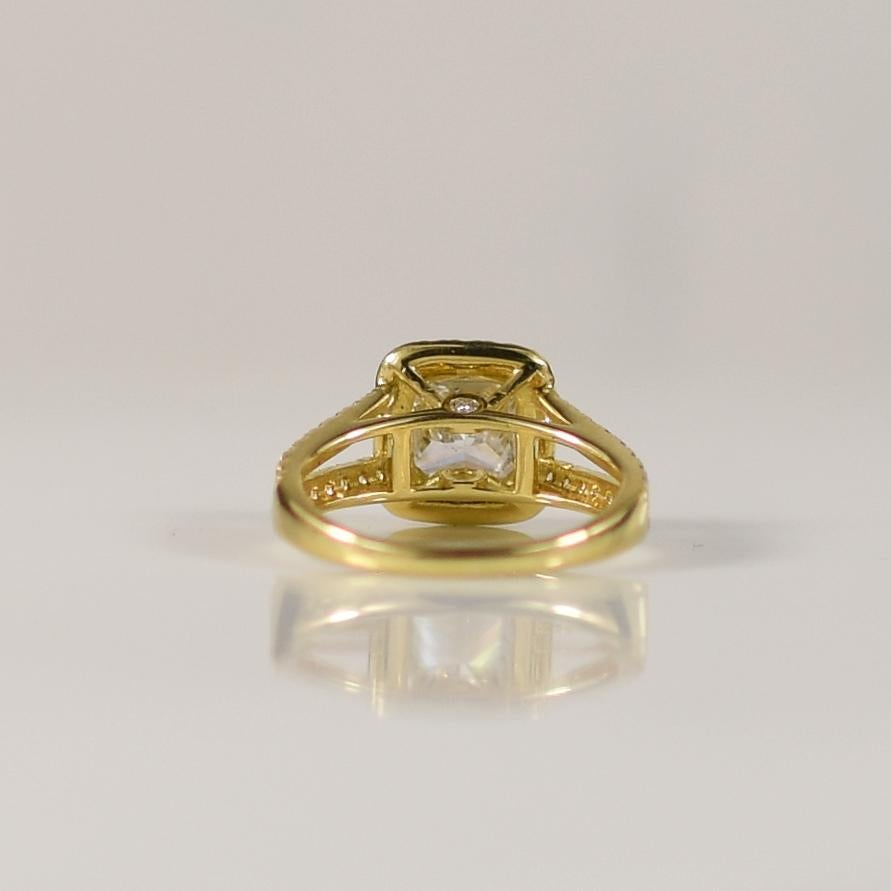 Contemporary 2.73ctw Princess Cut Diamond 18k Gold Split Shank Halo Engagement Ring GSI Cert.