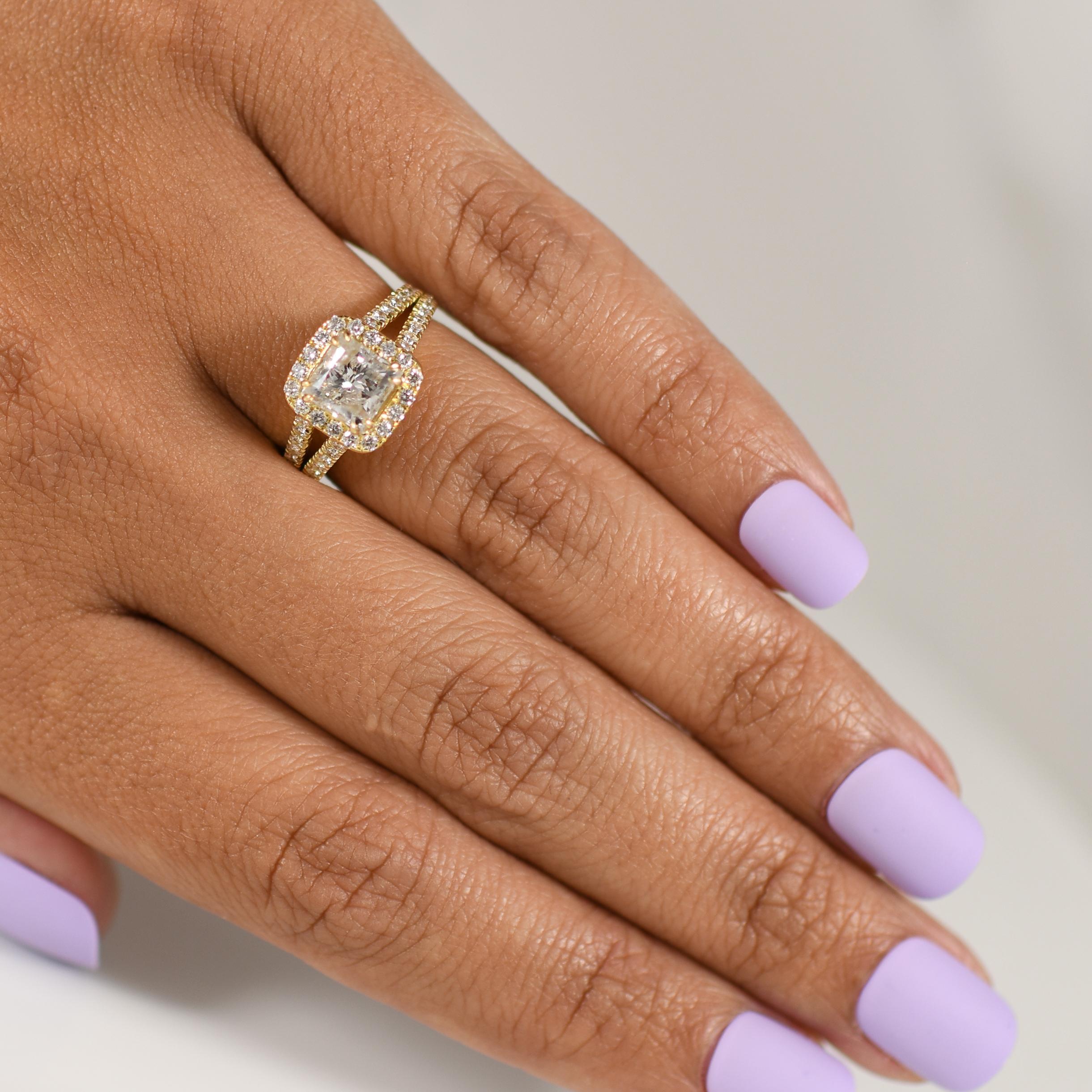 2.73ctw Princess Cut Diamond 18k Gold Split Shank Halo Engagement Ring GSI Cert. 2