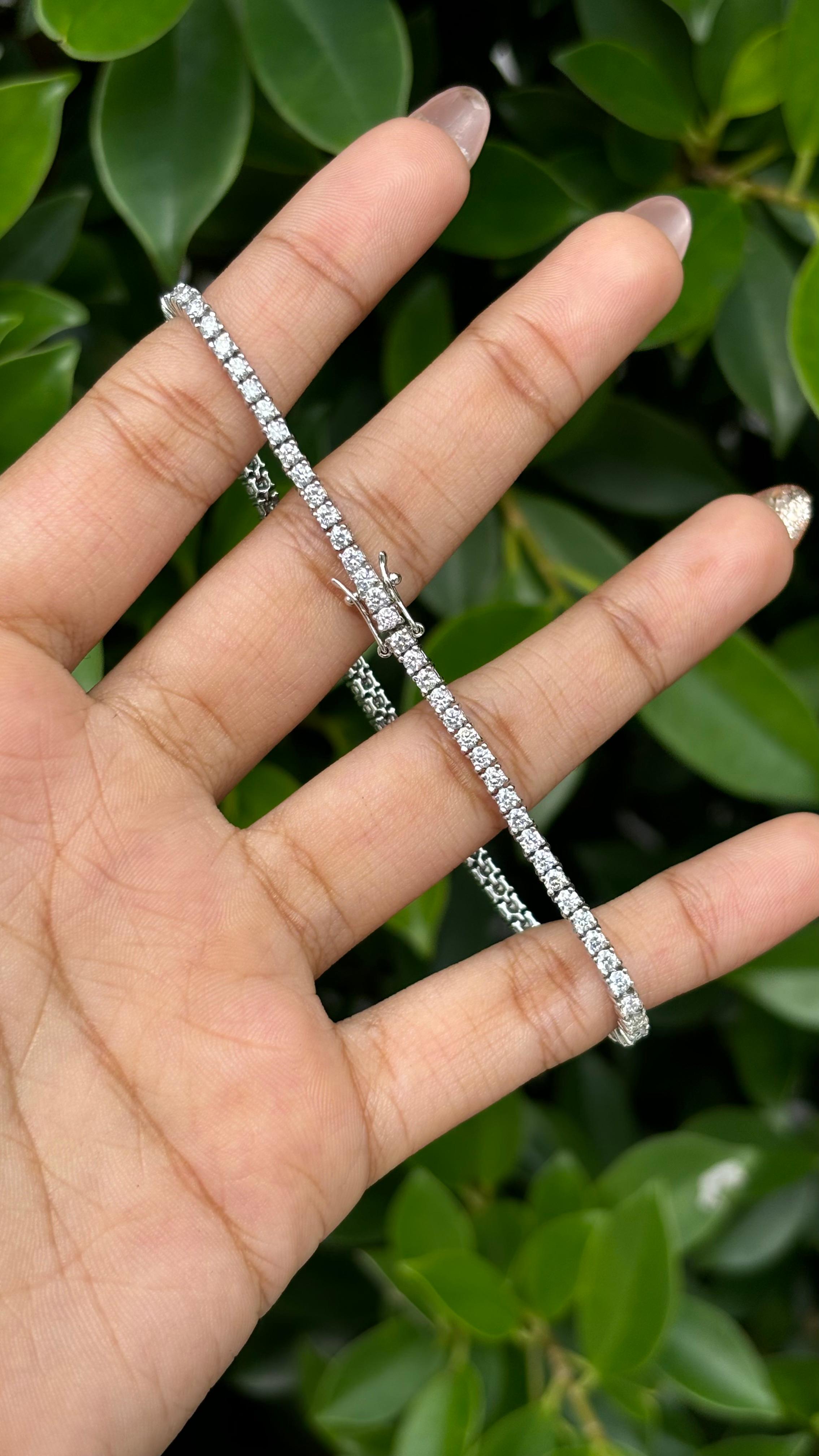 2,74 Karat natürliches Diamant-Tennisarmband aus Platin 900 für Damen oder Herren im Angebot