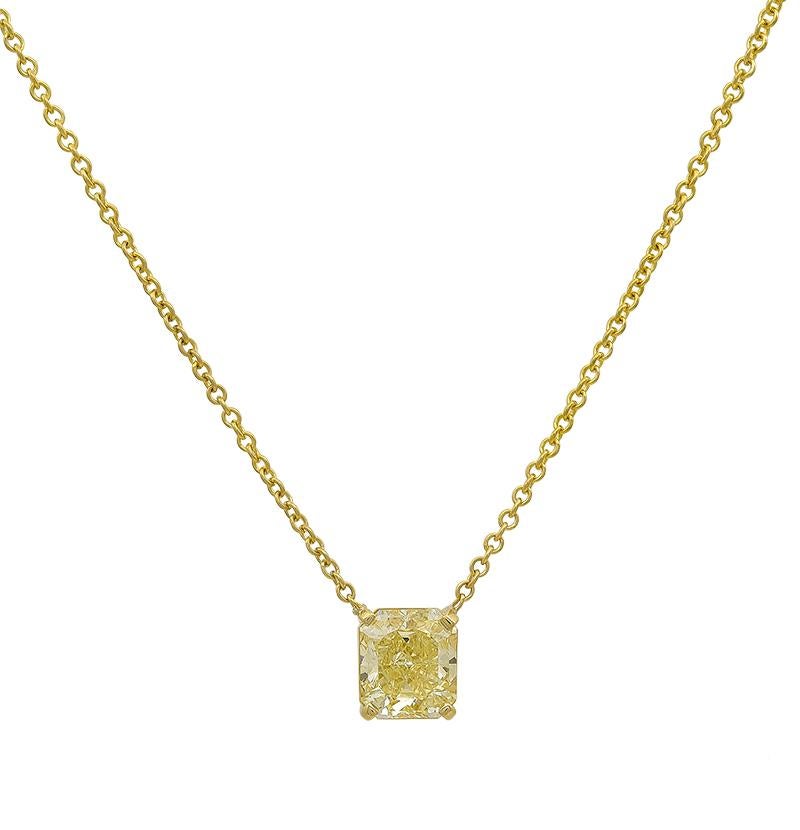A very soft yet sophisticated pendant necklace that features a tantalizing 2.74 carat Natural Fancy Yellow, Radiant cut diamond. This magnificent stone sits on a 4 prong setting and is attached on a 16-inch Italian gold cable chain.

The stone