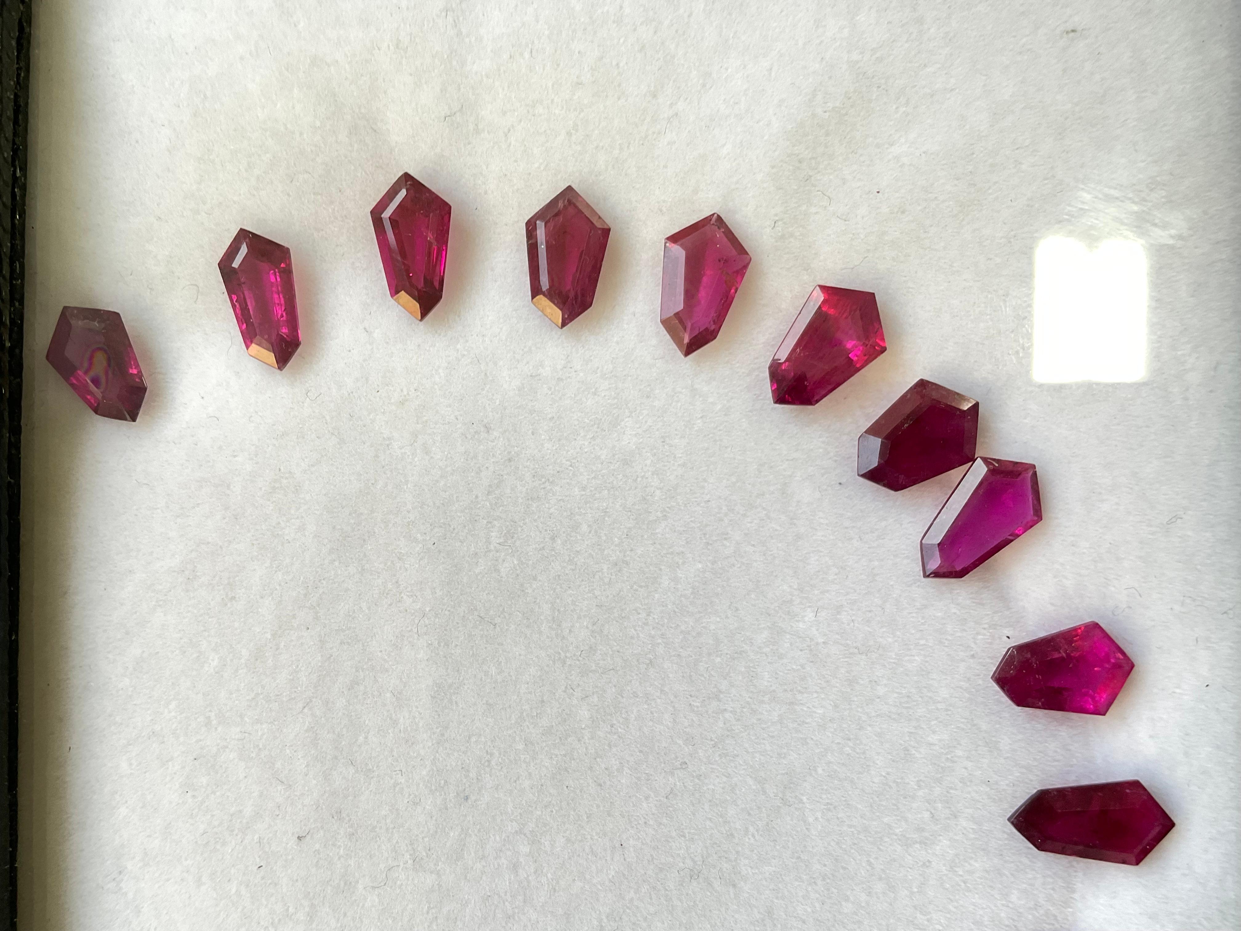 27.44 Carats Rubellite Layout Top Quality Tourmaline Fancy Cutstone Natural gem For Sale 1