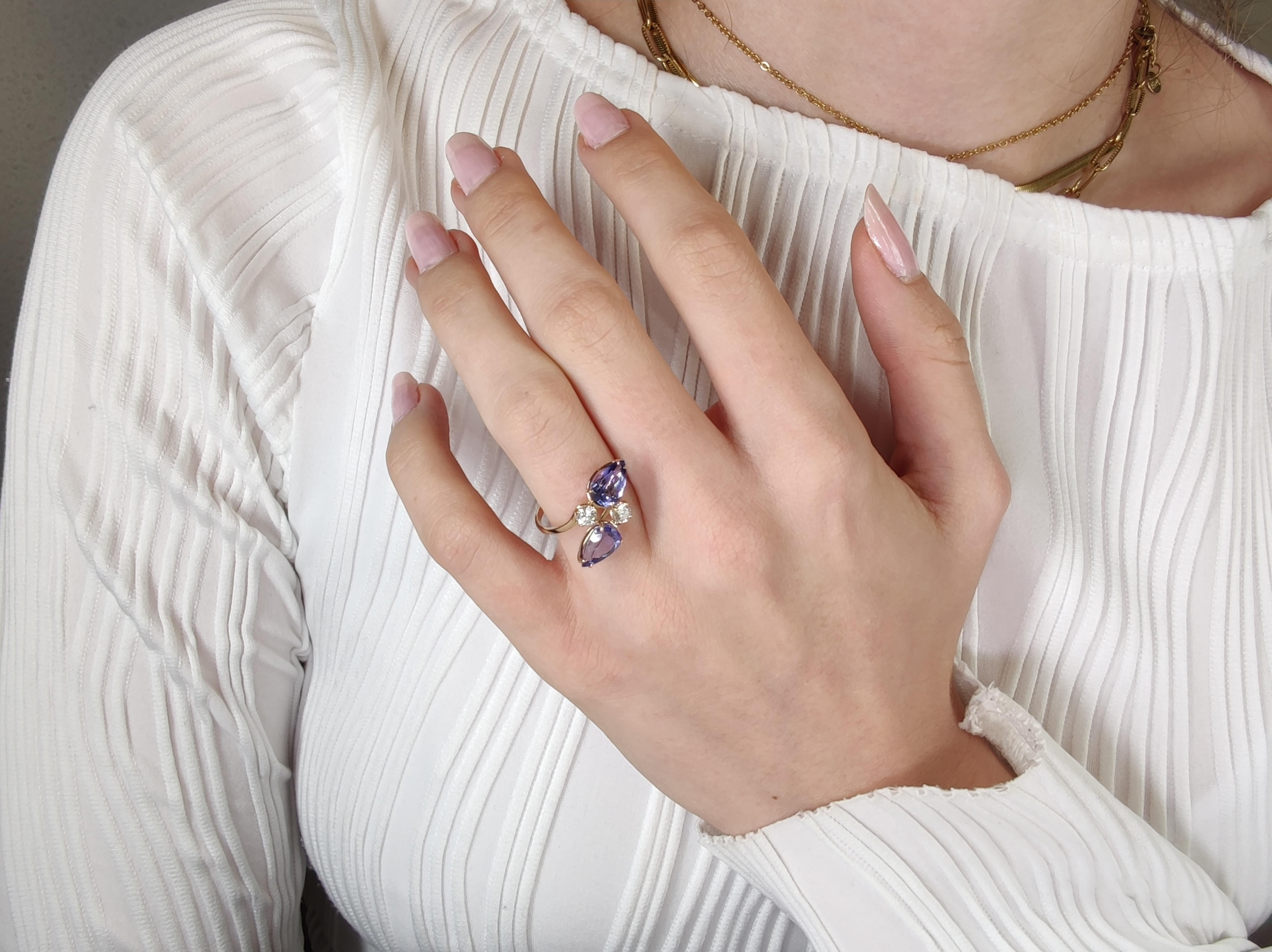 Taglio a goccia Anello cocktail con tanzanite naturale e diamanti da 2,74 carati in oro 14K - Certificato IGE in vendita