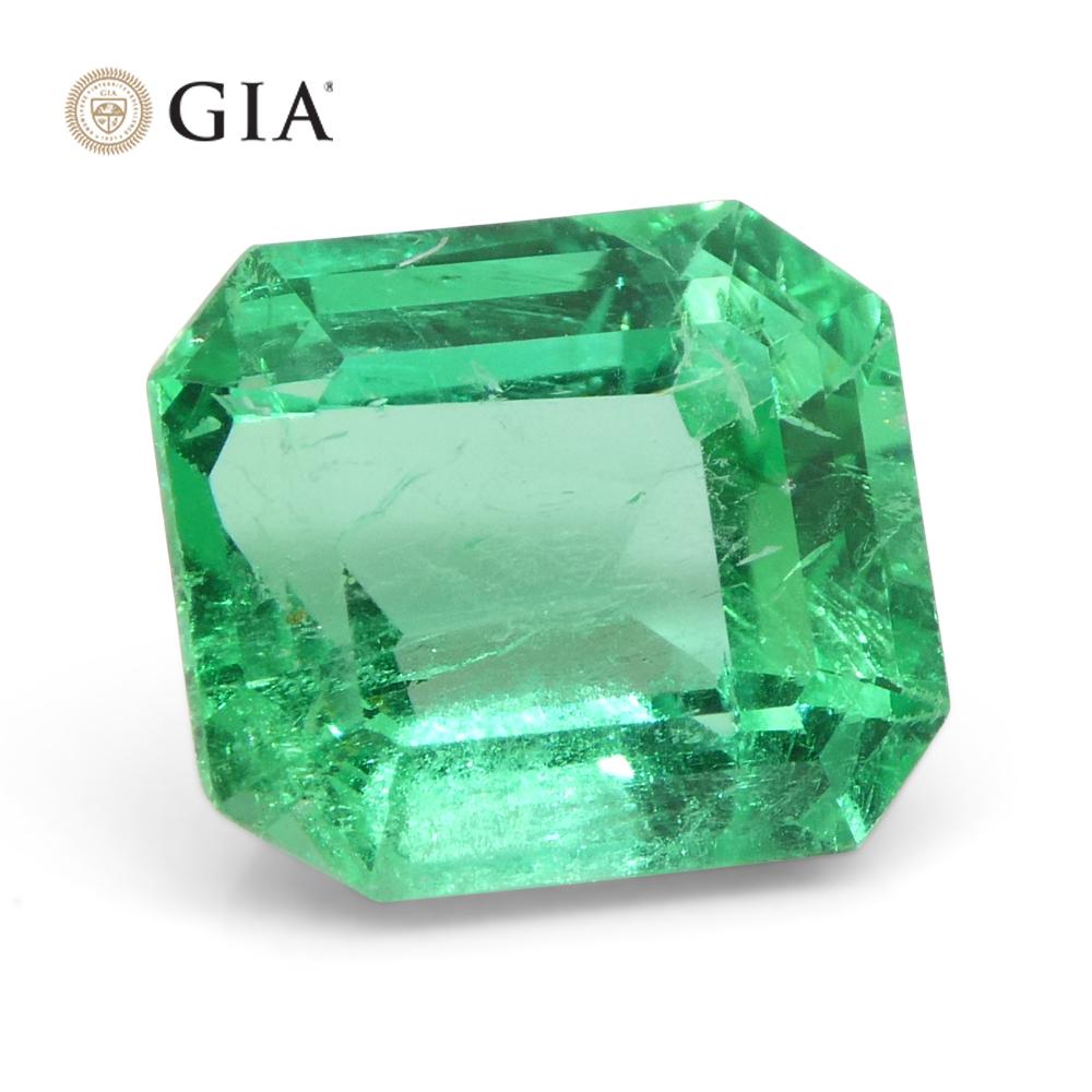 Women's or Men's 2.74ct Octagonal/Emerald Green Emerald GIA Certified Colombia  