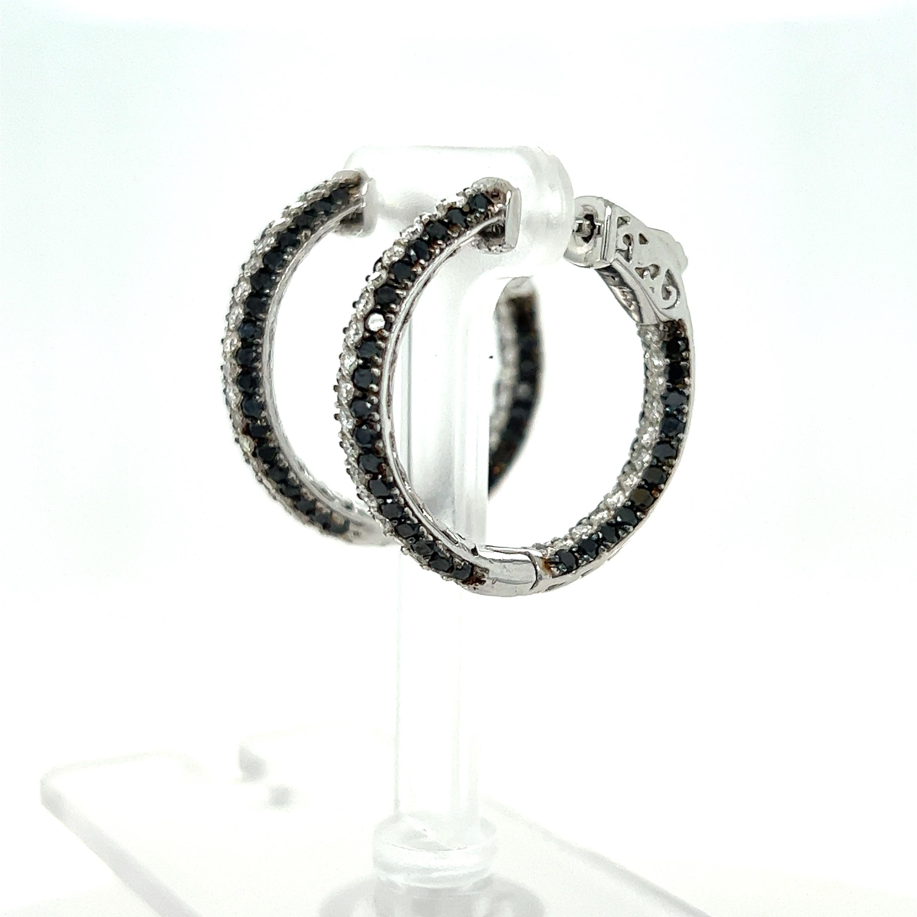 Contemporary 2.75 Carat Black Diamond White Diamond White Gold Hoop Earrings For Sale