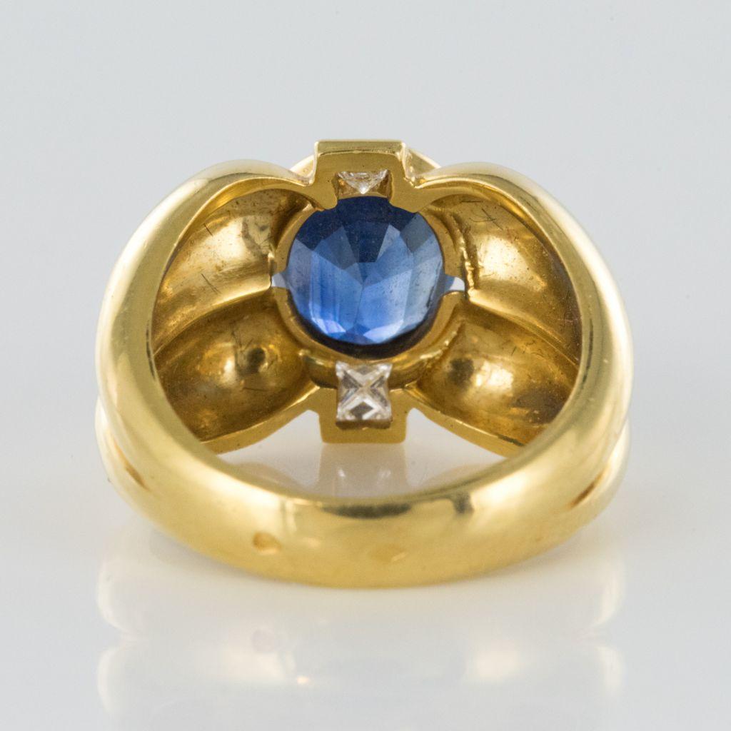 2.75 Carat Blue Sapphire and Princess Cut Diamond Ring 11