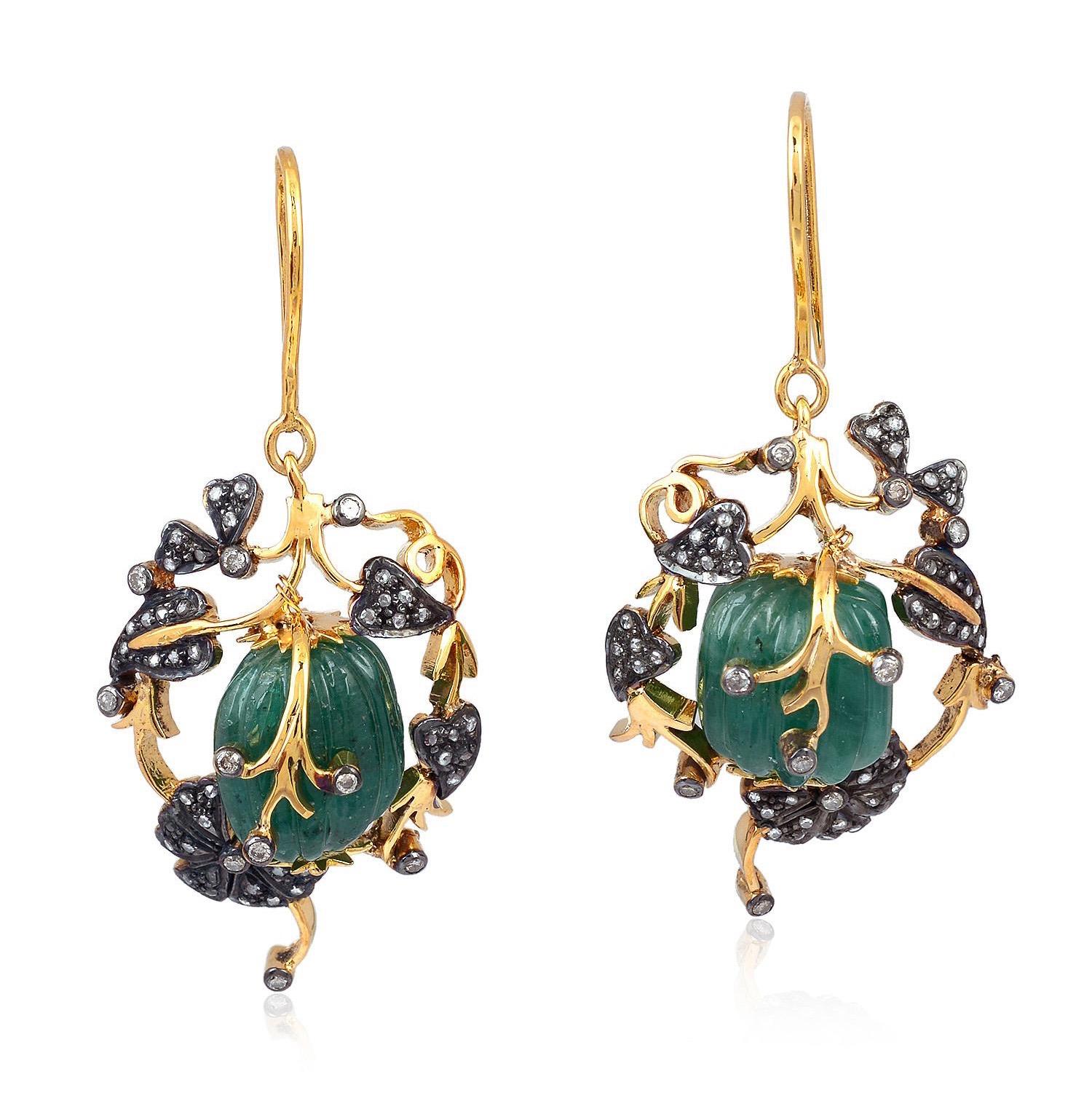 Mixed Cut 27.5 Carat Carved Emerald 14 Karat Gold Diamonds Earrings For Sale