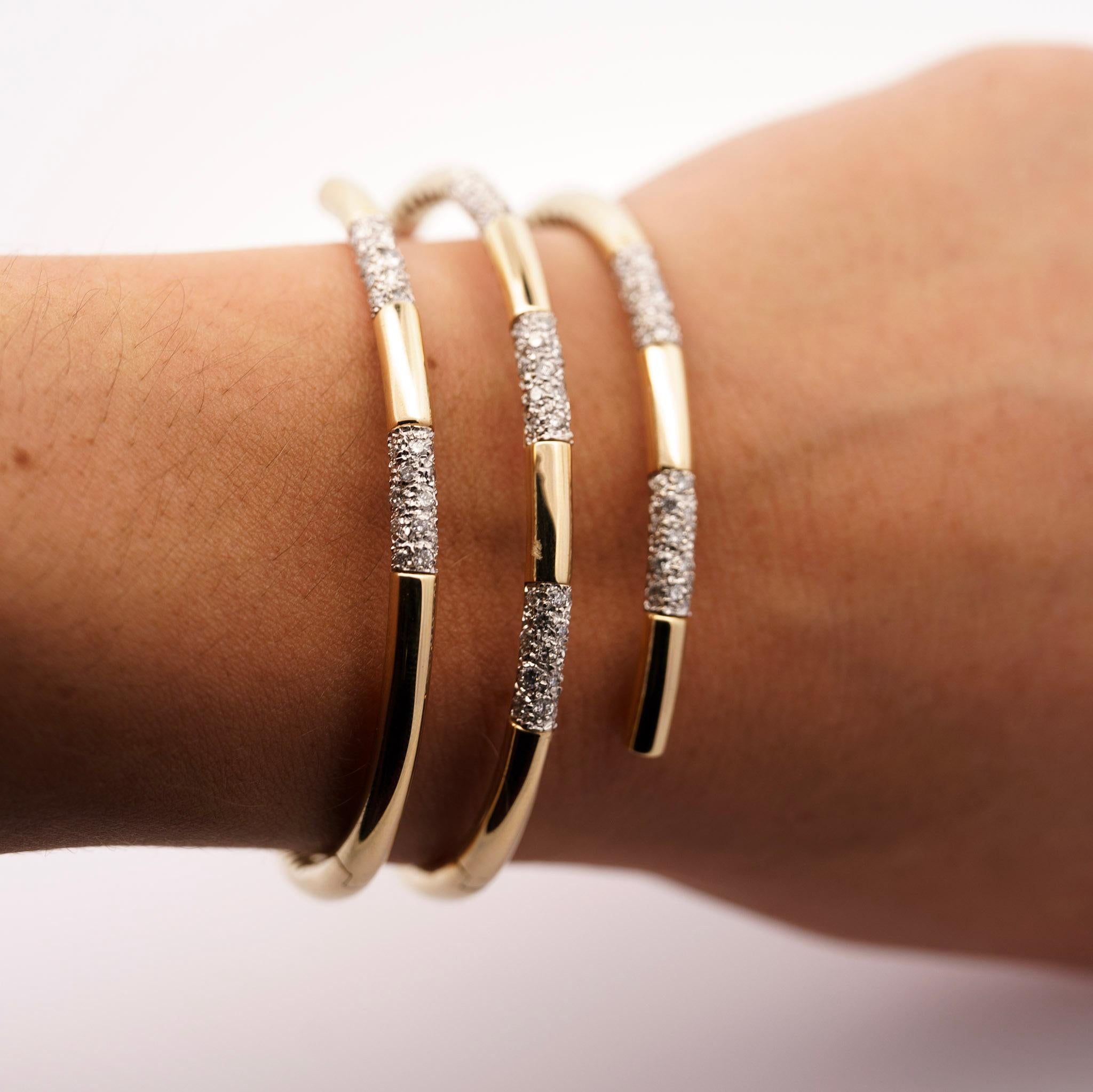 Bracciale in oro 14K con diamante da 2,75 carati a 3 file curve in vendita 2