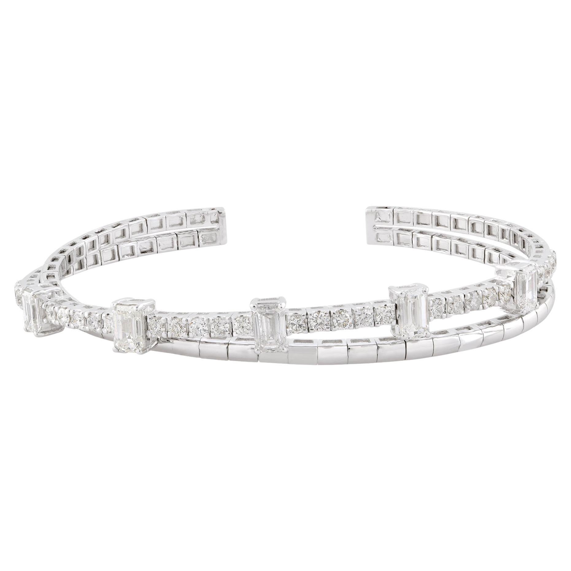 Bracelet manchette jonc en or blanc 18 carats avec diamants taille émeraude de 2,75 carats