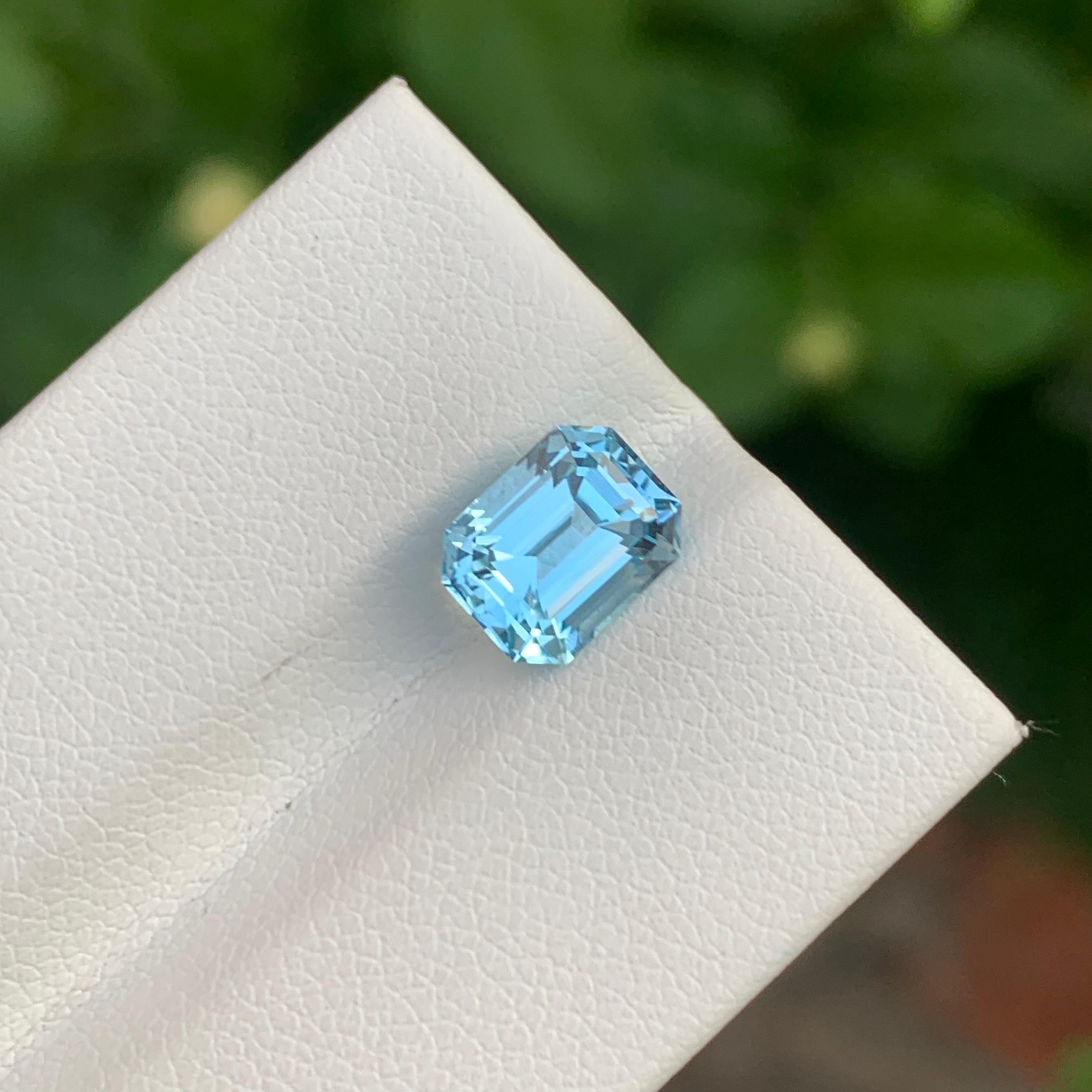 2.75 Carat Gorgeous Loose Blue Topaz Emerald Shape Gem From Brazil Mine For Sale 5