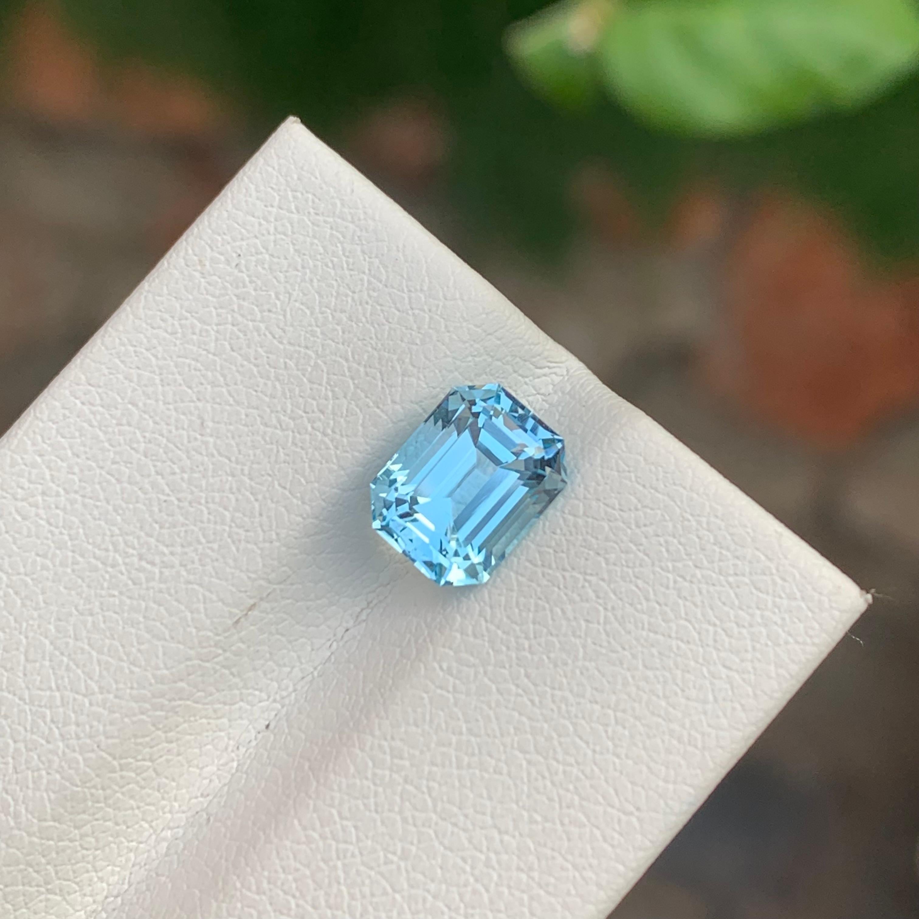 Emerald Cut 2.75 Carat Gorgeous Loose Blue Topaz Emerald Shape Gem From Brazil Mine For Sale