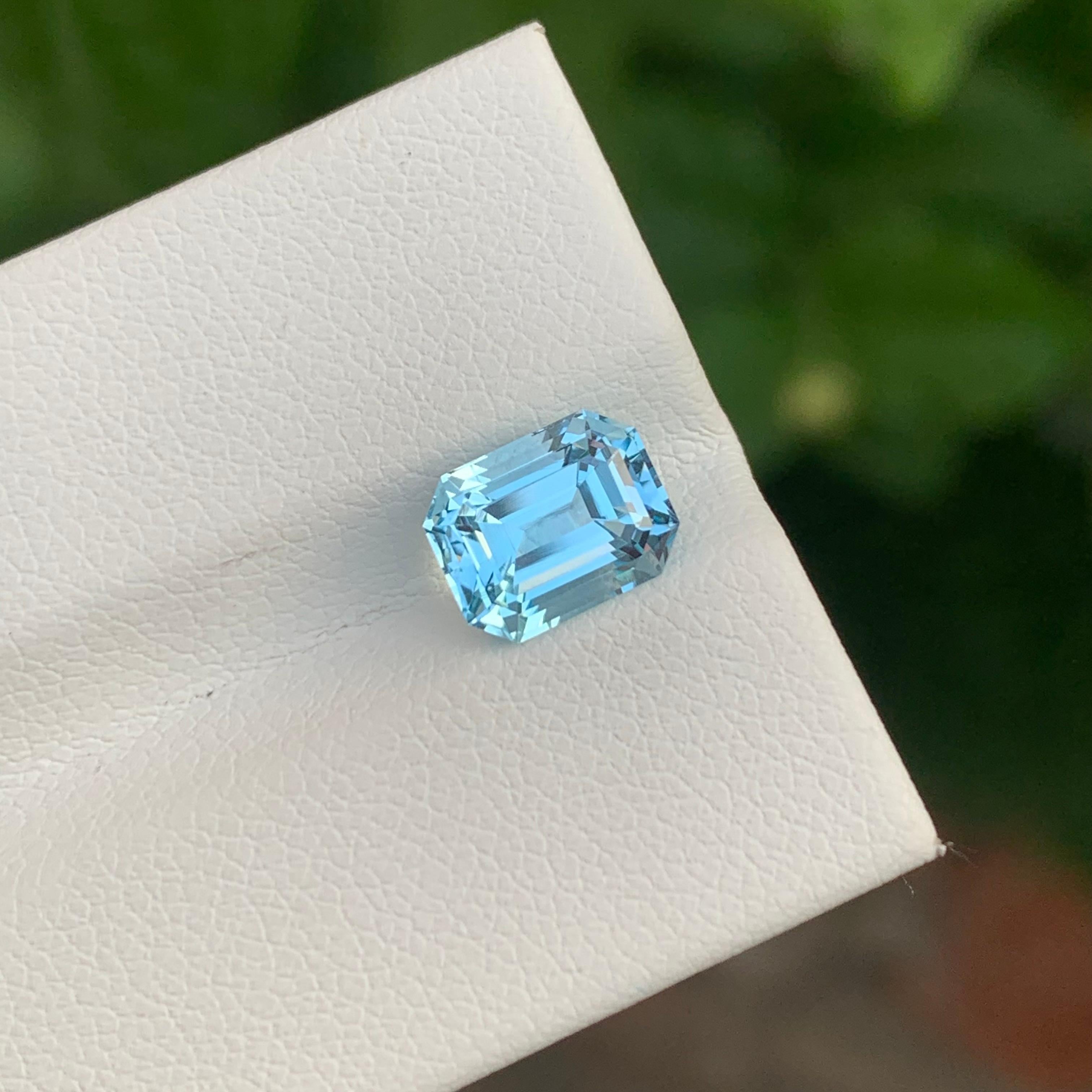 2.75 Carat Gorgeous Loose Blue Topaz Emerald Shape Gem From Brazil Mine For Sale 3