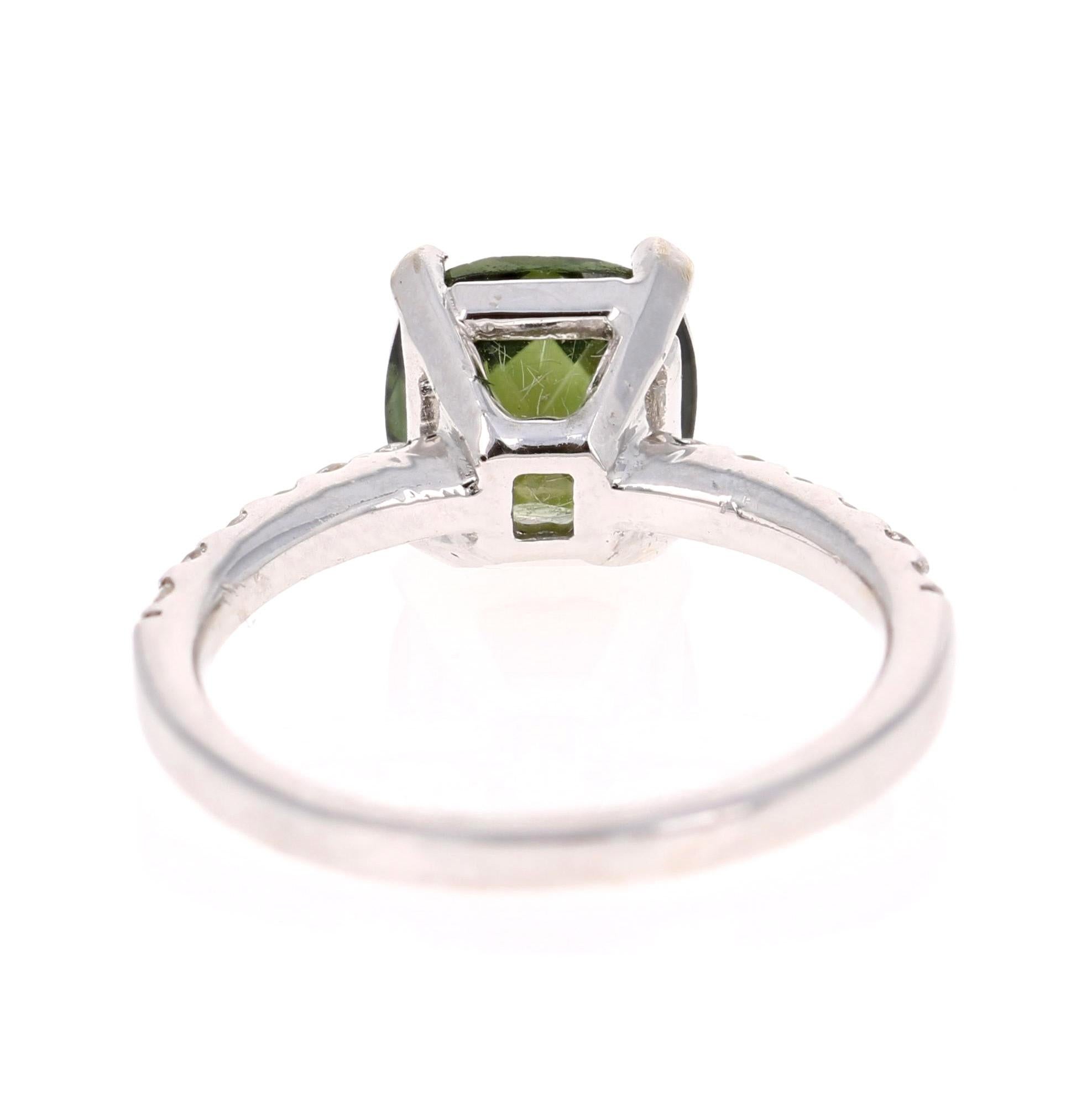 Contemporary 2.75 Carat Green Tourmaline Diamond 14 Karat White Gold Ring For Sale