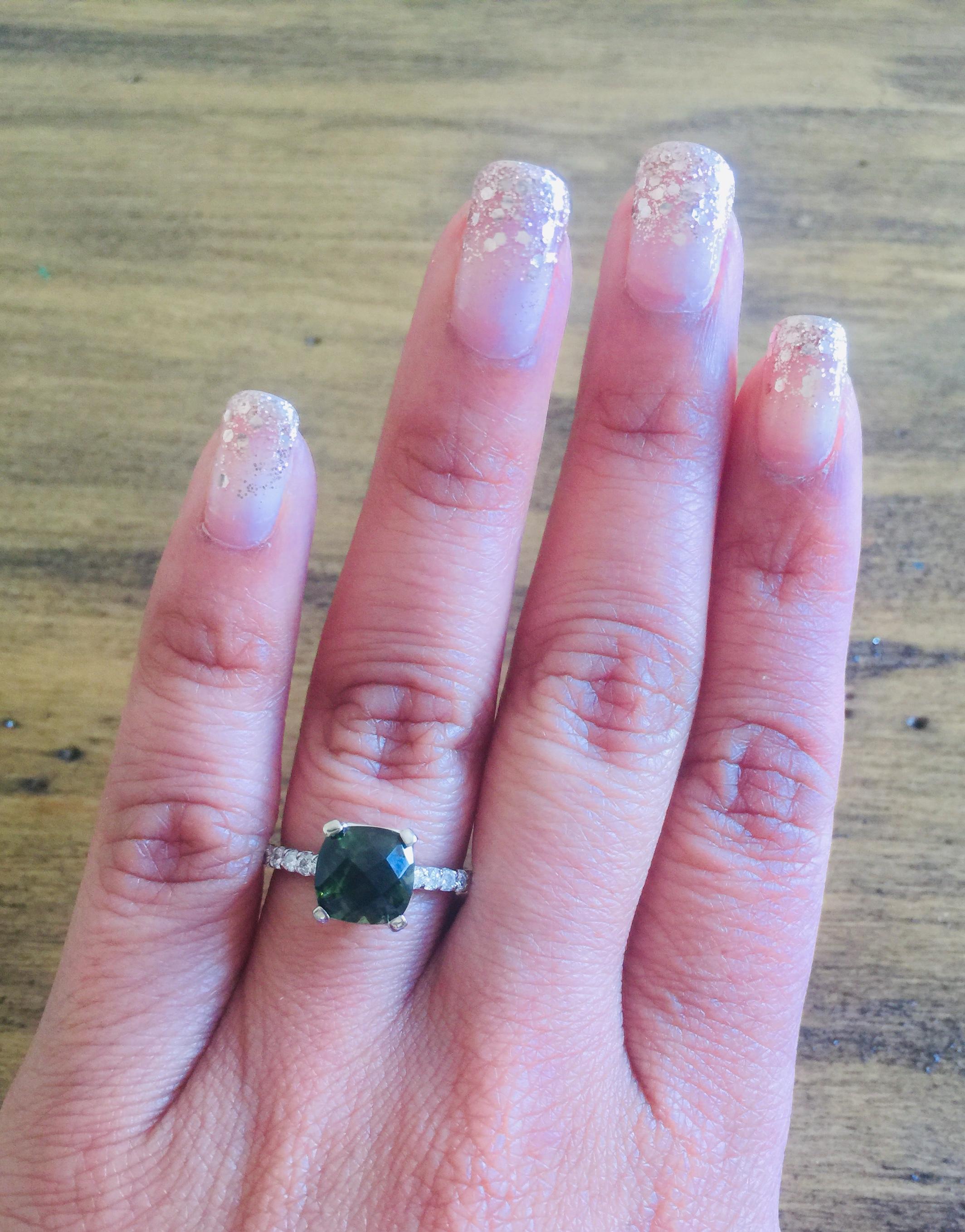 2.75 Carat Green Tourmaline Diamond 14 Karat White Gold Ring In New Condition For Sale In Los Angeles, CA