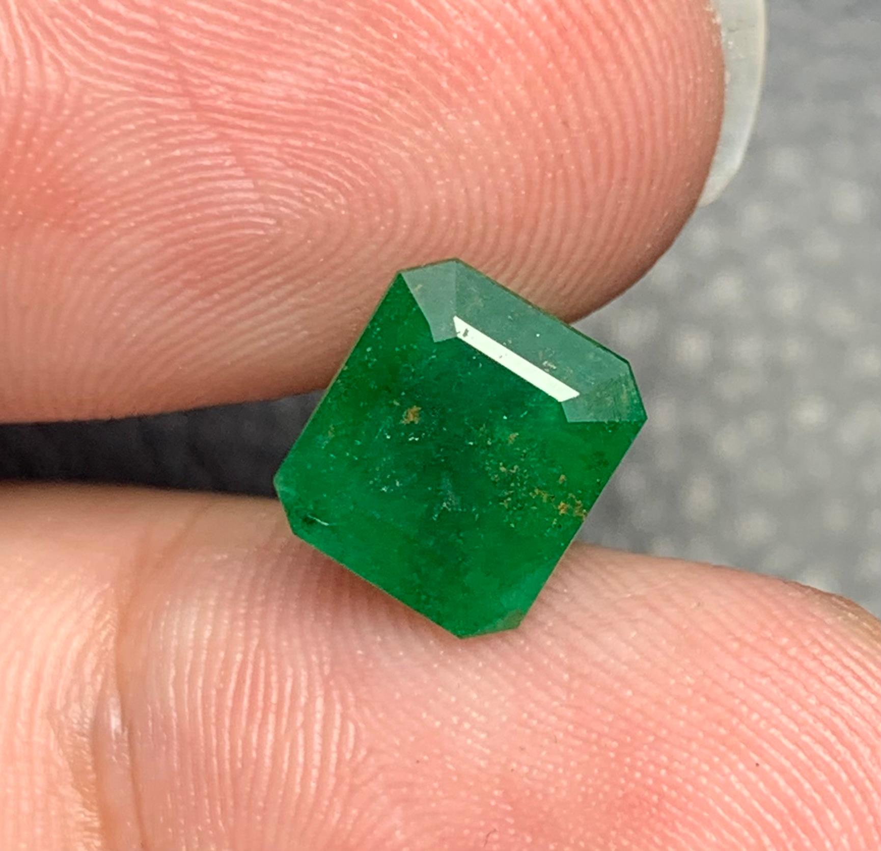Gemma di smeraldo naturale sciolta da 2.75 carati proveniente da Swat, Pakistan in vendita 5