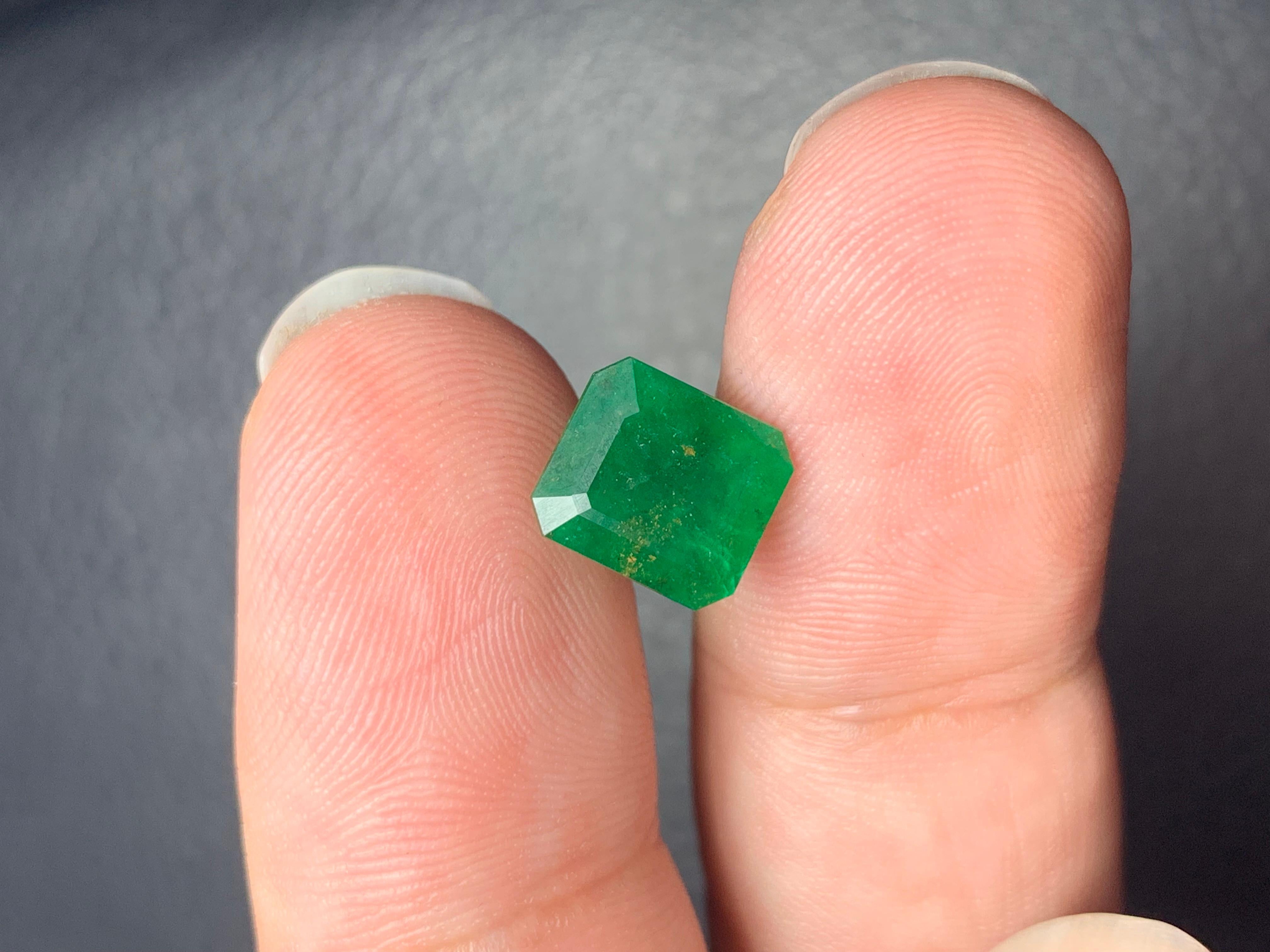 Gemma di smeraldo naturale sciolta da 2.75 carati proveniente da Swat, Pakistan In condizioni Nuovo in vendita a Peshawar, PK