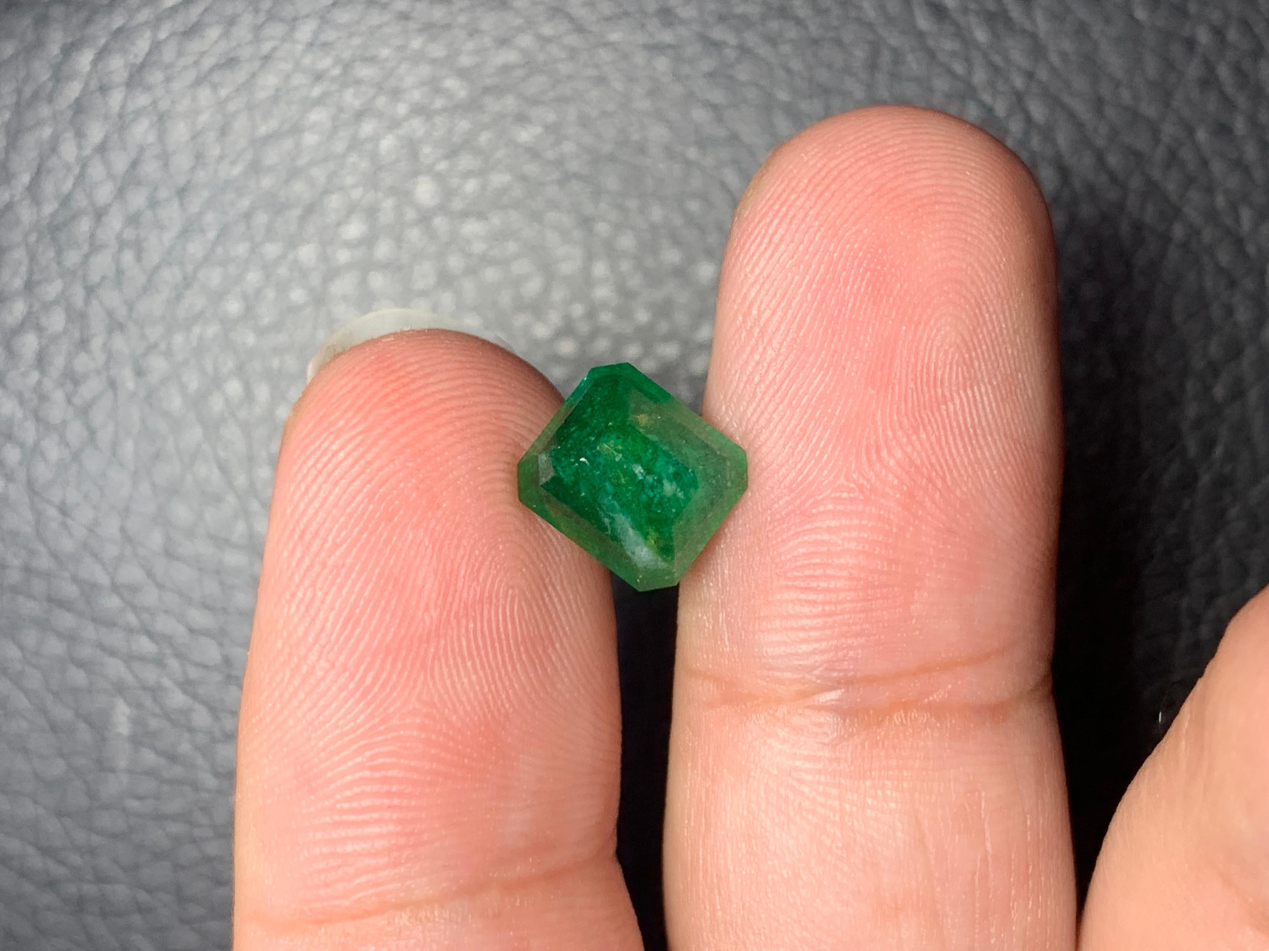 da uomo o donna Gemma di smeraldo naturale sciolta da 2.75 carati proveniente da Swat, Pakistan in vendita