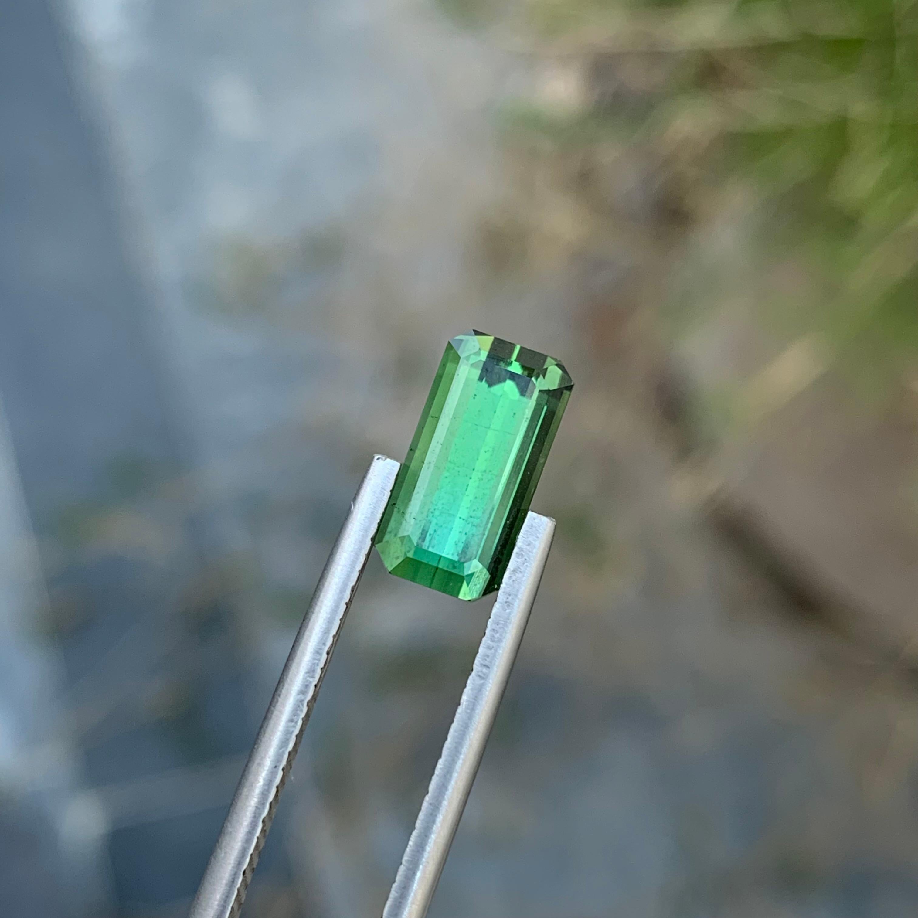 2.75 Carat Natural Loose Emerald Shape mint Tourmaline Gem For Ring  For Sale 2
