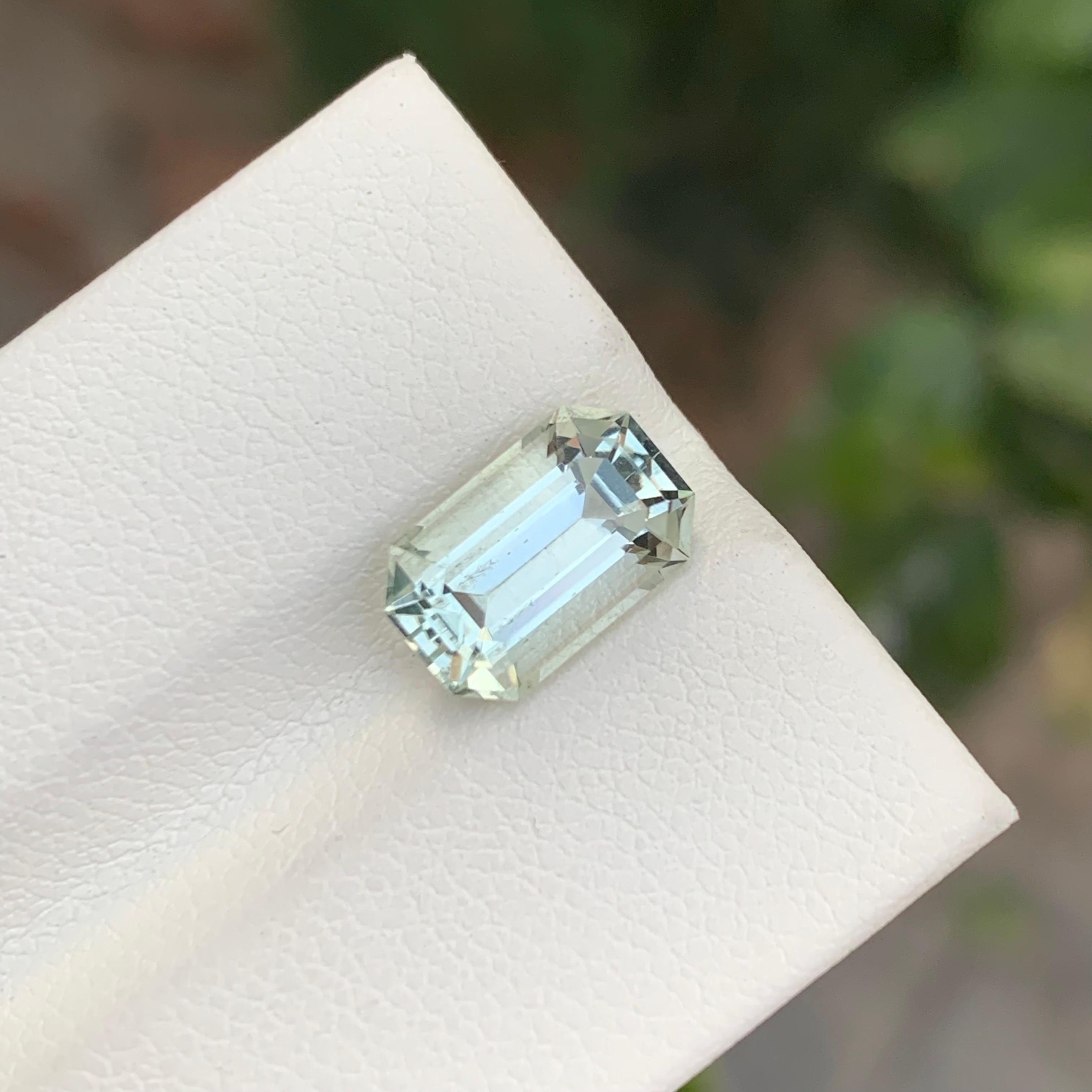 2.75 Karat Natürlicher loser grüner Amethyst Smaragd Form Edelstein im Angebot 4