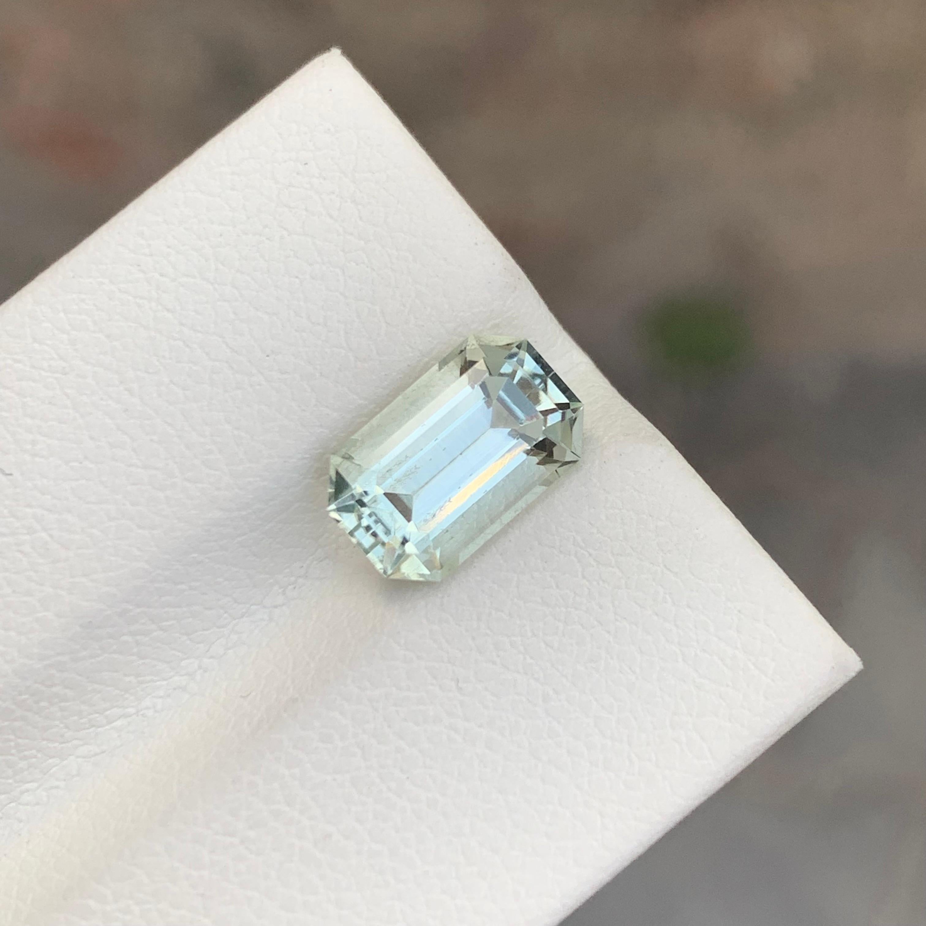 2.75 Karat Natürlicher loser grüner Amethyst Smaragd Form Edelstein im Angebot 5