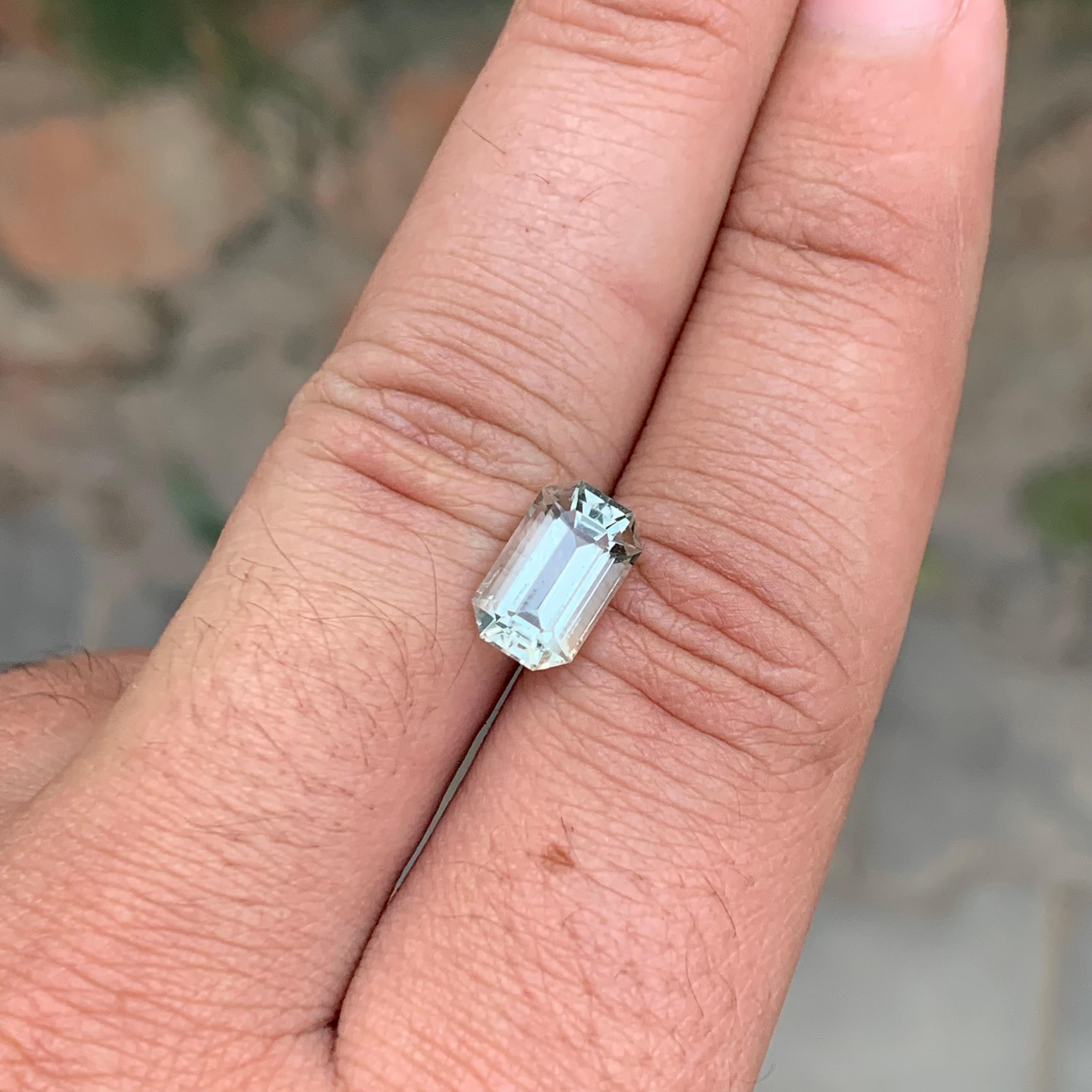 2.75 Karat Natürlicher loser grüner Amethyst Smaragd Form Edelstein im Angebot 2