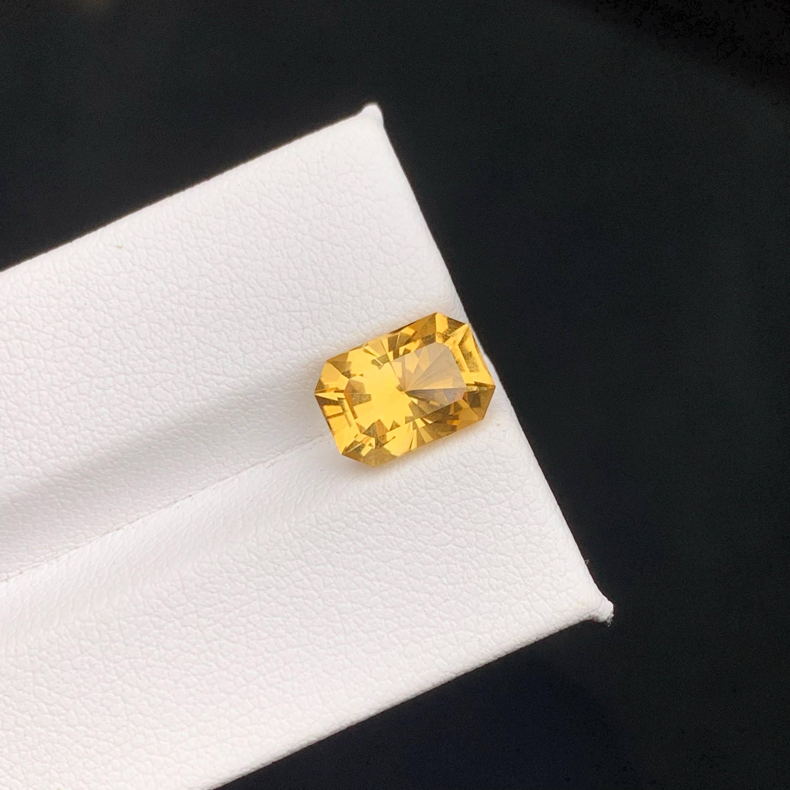 Citrino amarillo suelto natural de 2,75 quilates Piedra preciosa africana tallada con precisión a medida en venta 4