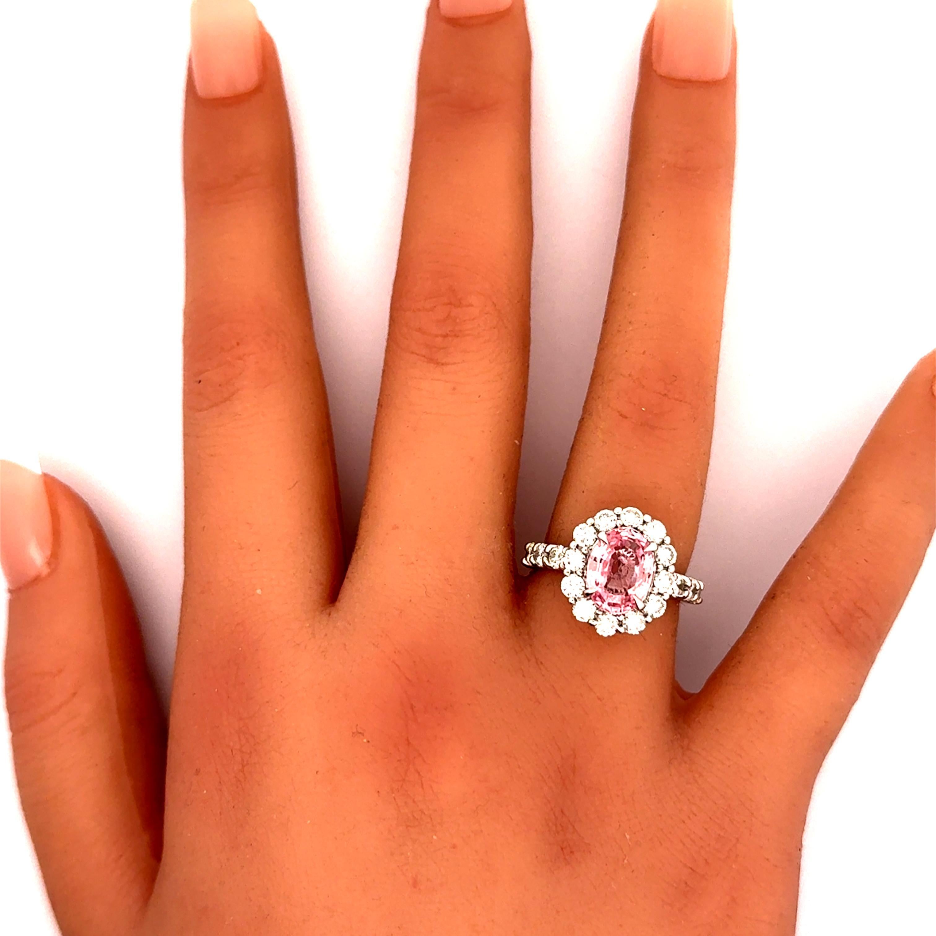 Platinring mit 2,75 Karat Padparadscha Saphir und Diamant, GRS-zertifiziert (Ovalschliff) im Angebot