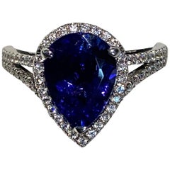 Bague halo de diamants et tanzanite en forme de poire de 2,75 carats