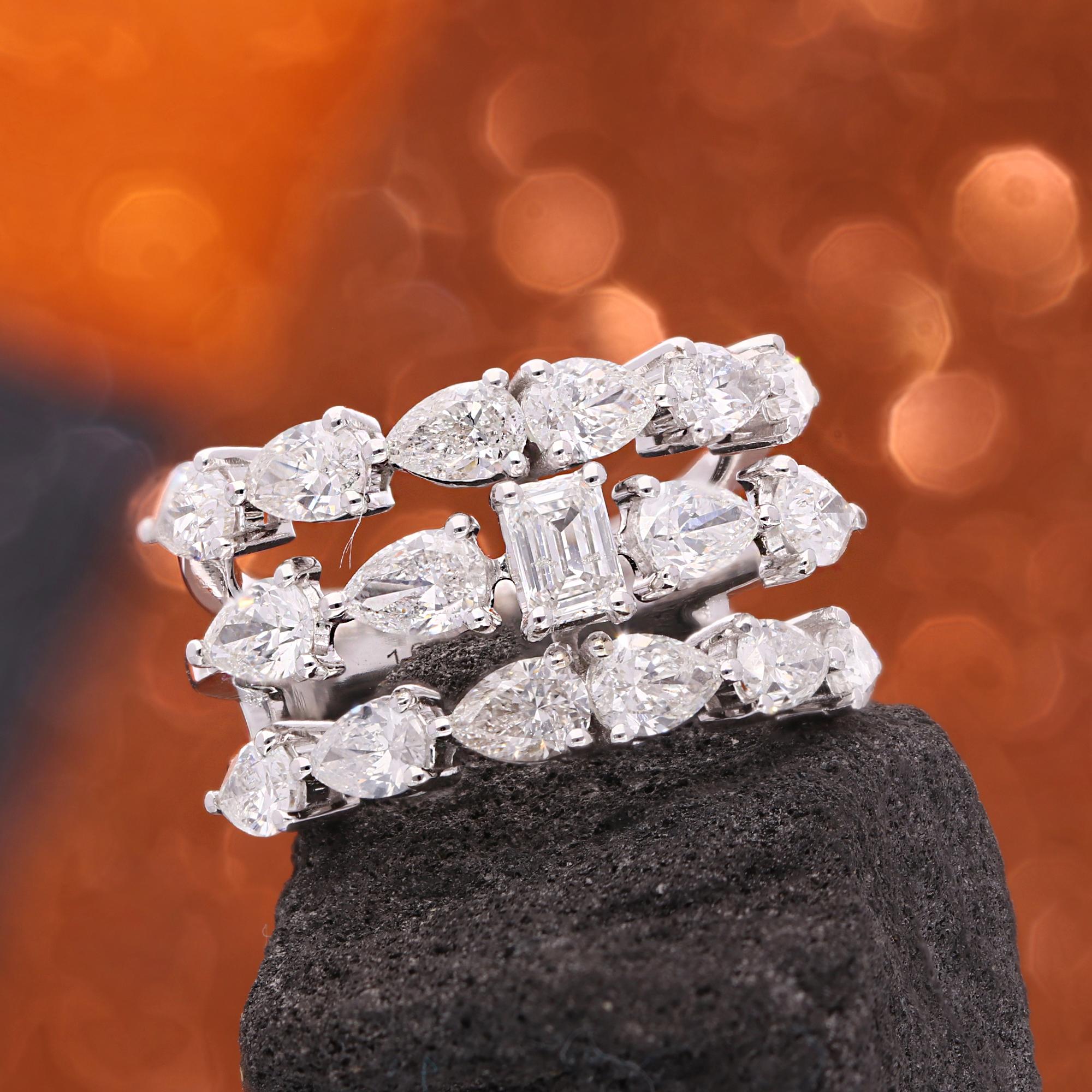 For Sale:  2.75 Carat SI Clarity HI Color Pear Emerald Cut Diamond Ring 18 Karat White Gold 4