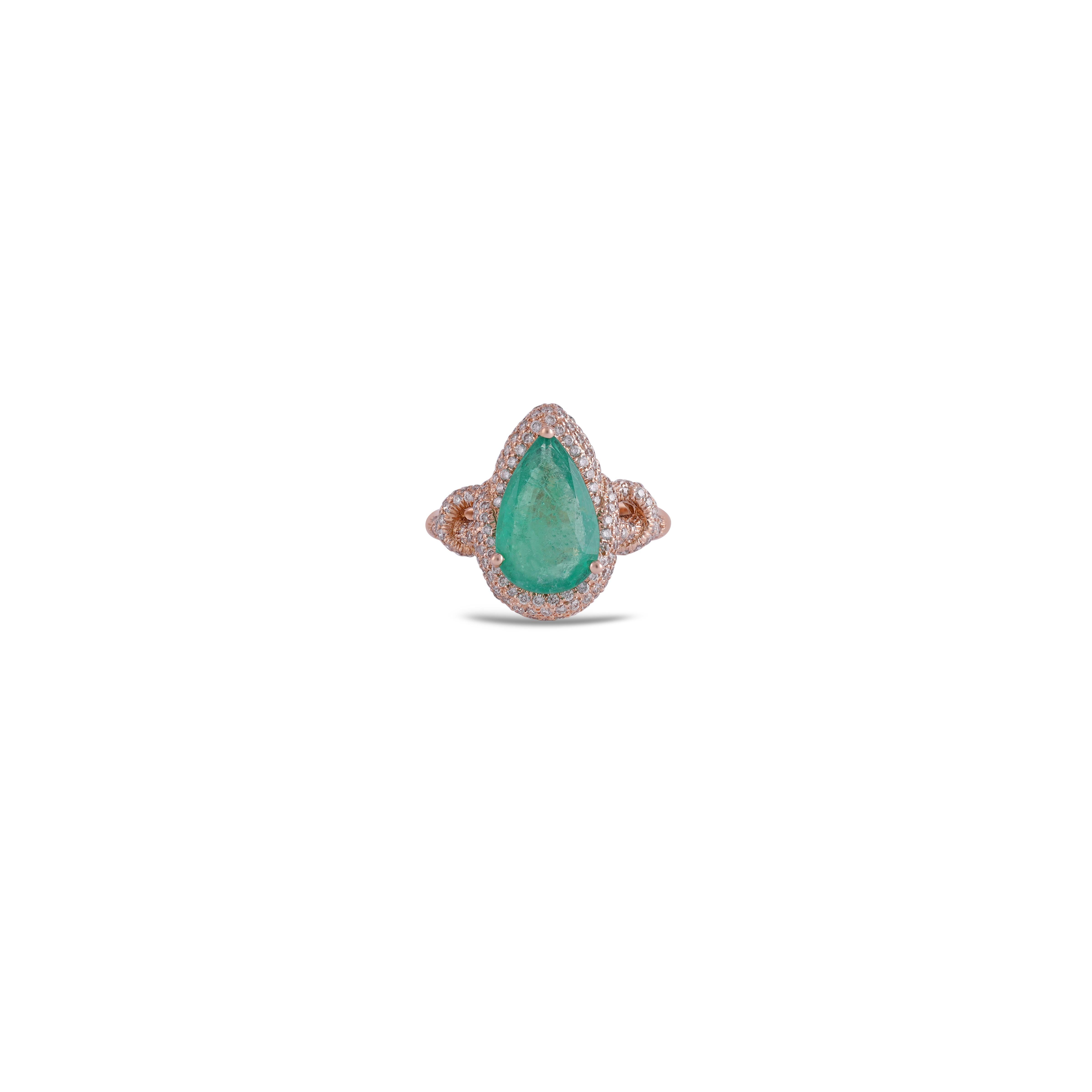 Product Details

→™ Jewelry Type - Rings
→™ Jewelry Main Material - 18K Gold, 18K Gold

Stone Details
→™ Primary Stone Type: Emerald  
→™ Primary Stone Details: Oiled
→™ Primary Stone Count: 1
→™ Total Primary Stone Carat Weight: 2.75