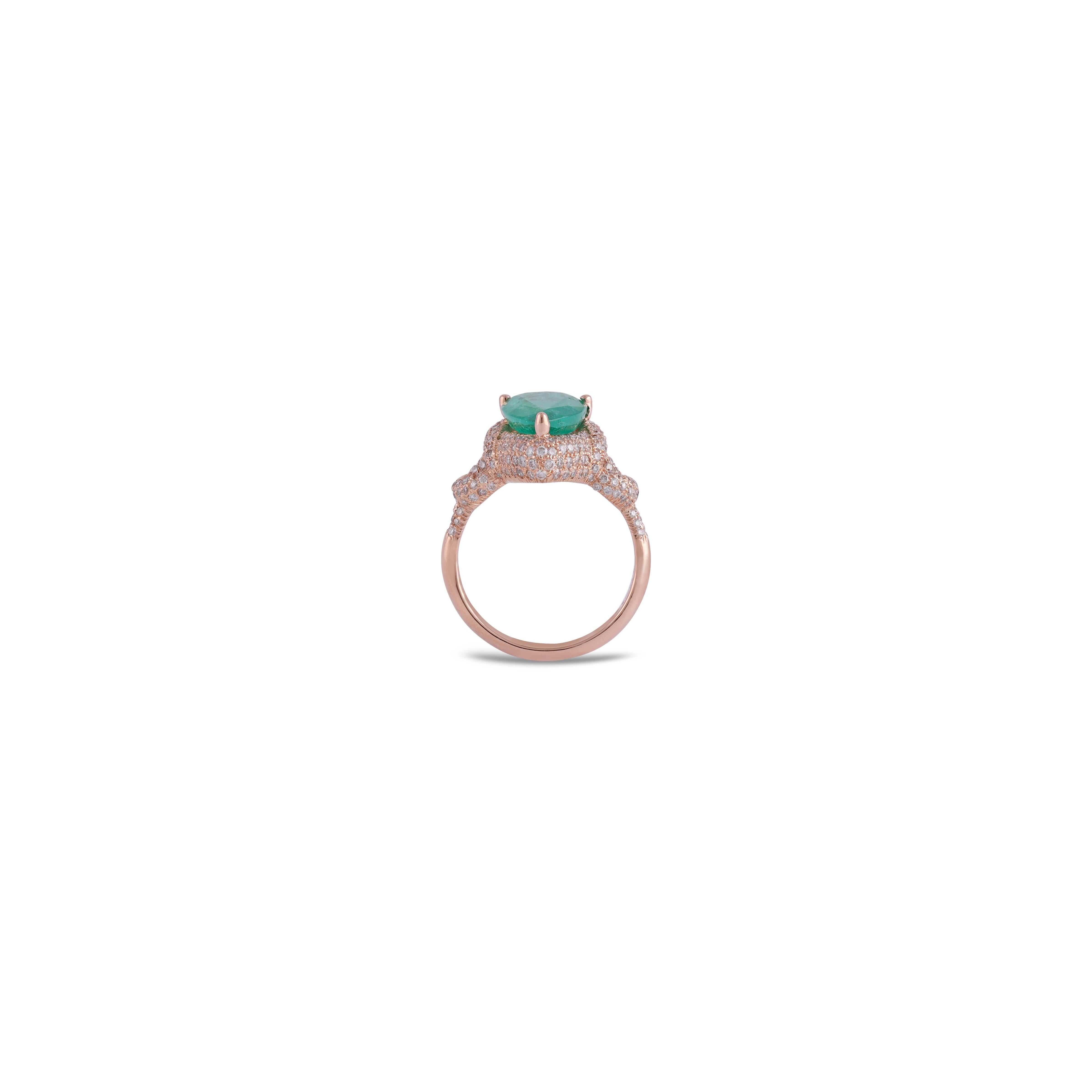 Modernist 2.75 Carat Zambian Emerald & Diamond  Cluster Wedding Ring 18k Gold For Sale