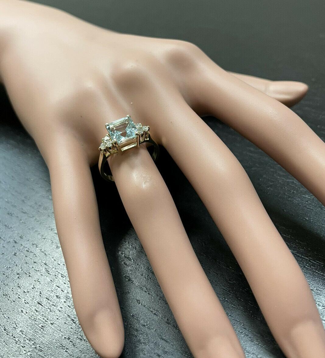 2.75 Carats Natural Aquamarine and Diamond 14k Solid Yellow Gold Ring For Sale 1