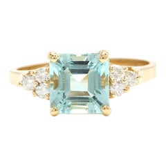 Antique 2.75 Carats Natural Aquamarine and Diamond 14k Solid Yellow Gold Ring