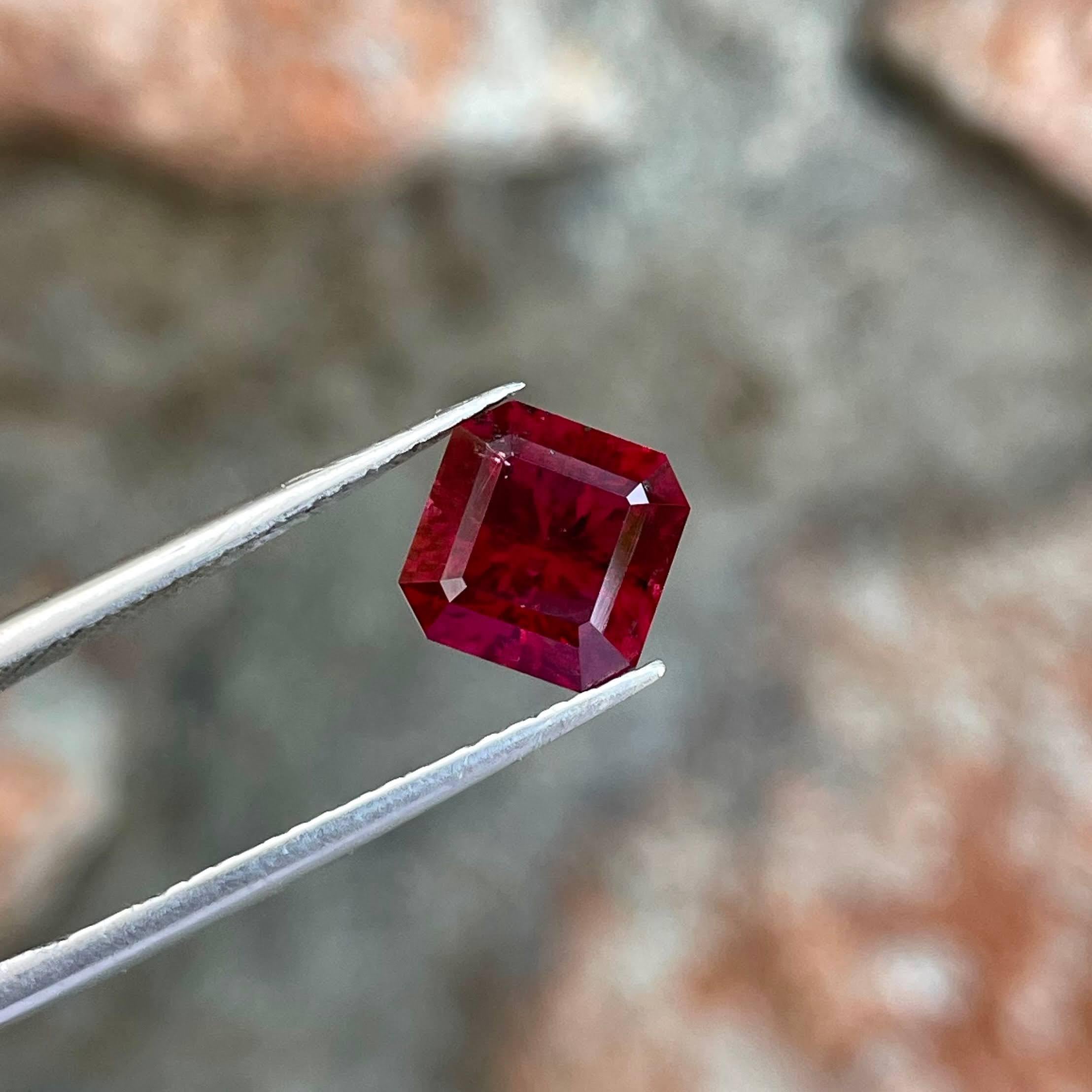 Modern 2.75 Carats Vivid Red Loose Garnet Stone Asscher Cut Natural African Gemstone For Sale