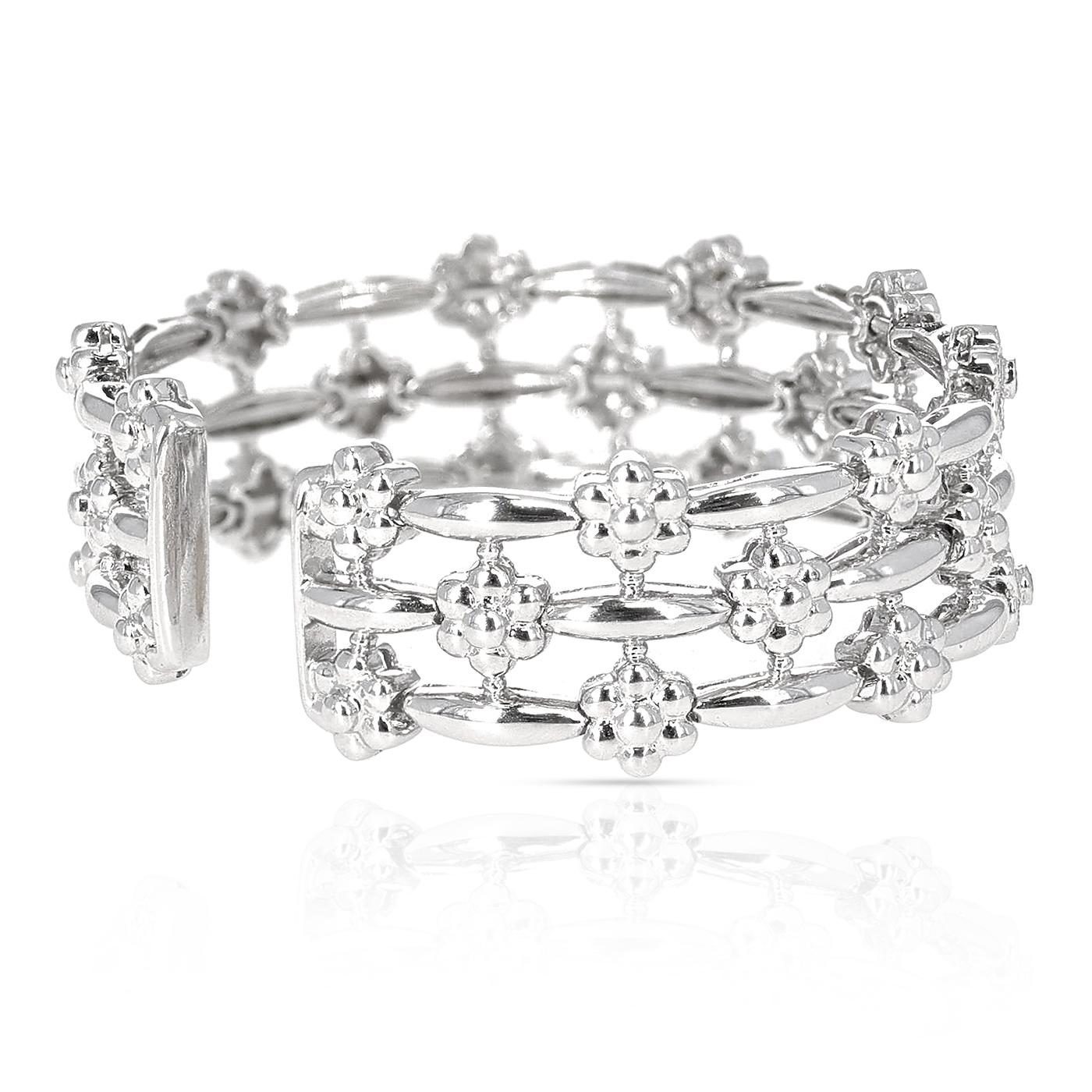 Taille ronde Bracelet jonc extensible à fleurs en or blanc 18 carats et diamants de 2,75 carats en vente