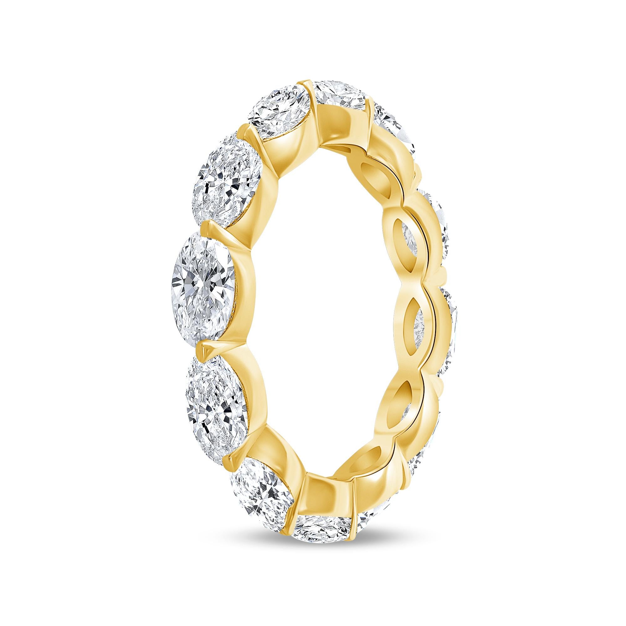 Im Angebot: 2.75 Ct. Marquise Eternity Band Beistellweg Ost-West Design H, VS () 3